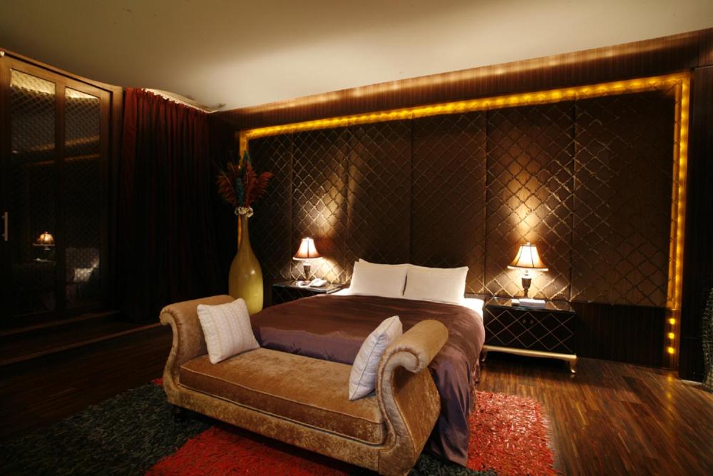 Deluxe Double Room with Spa Bath (Check-in after 20:00) - Photo 1