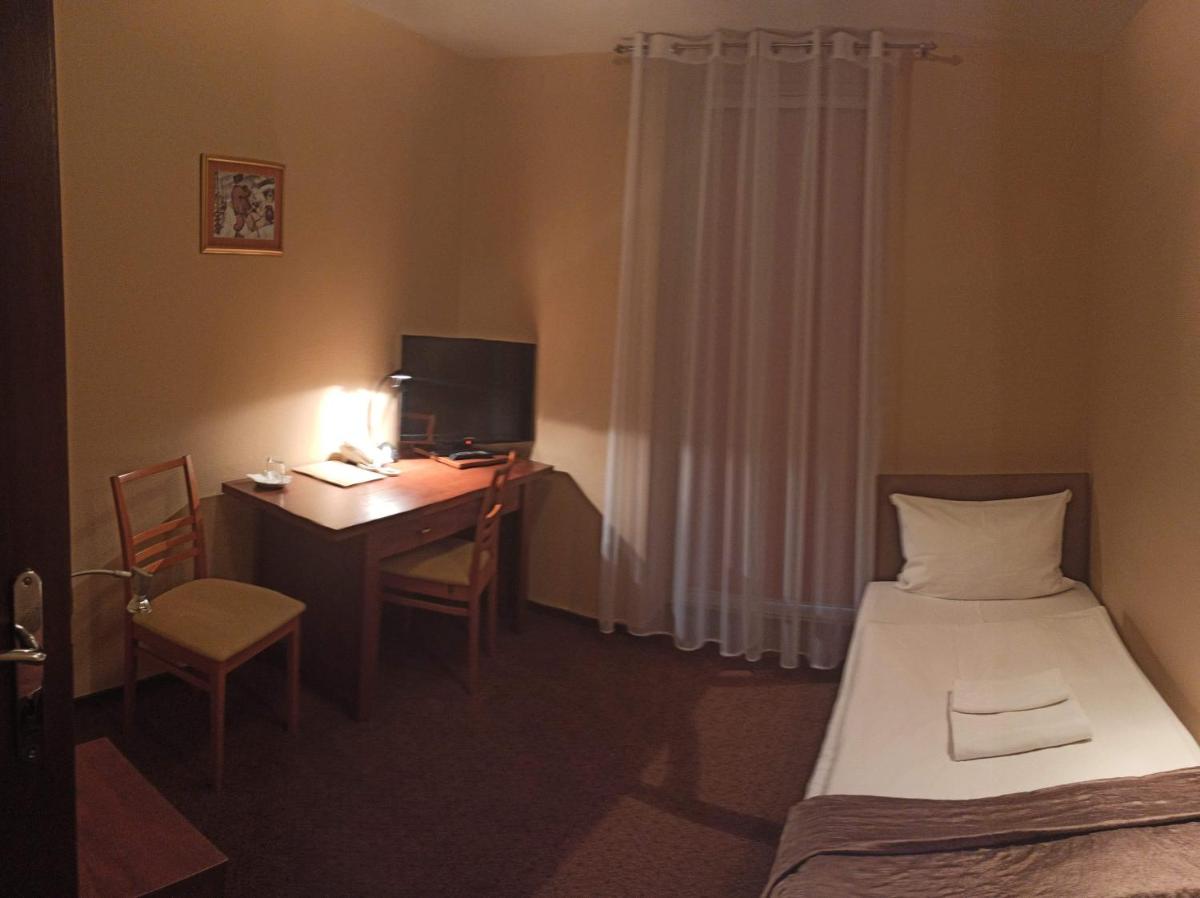 Single Room photo 2