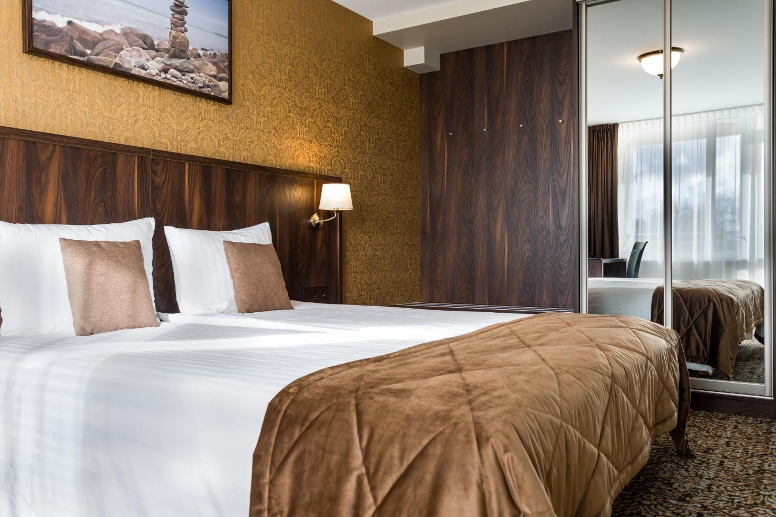 Suite with Spa Access