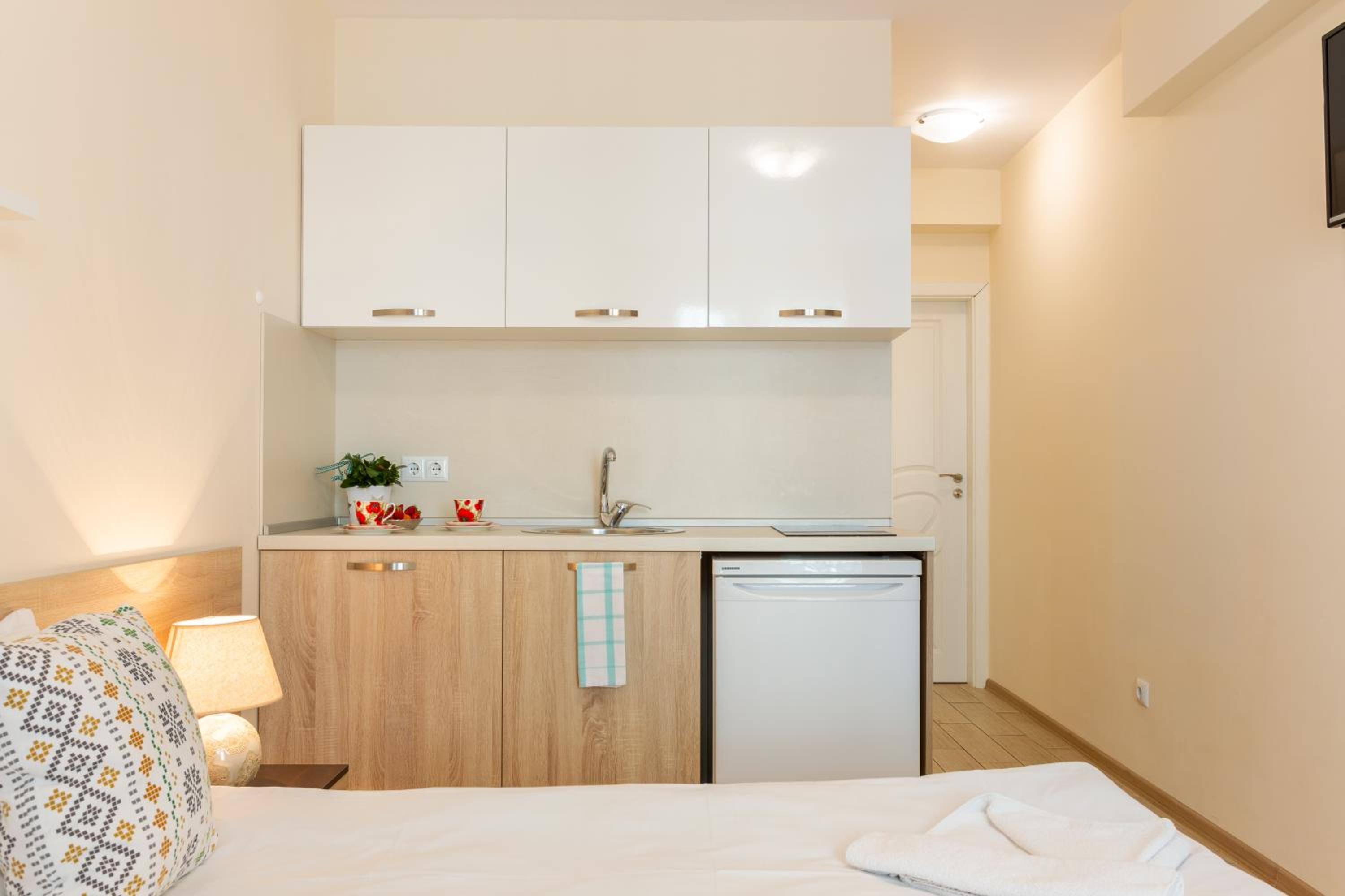 Small Double or Twin Room photo 3