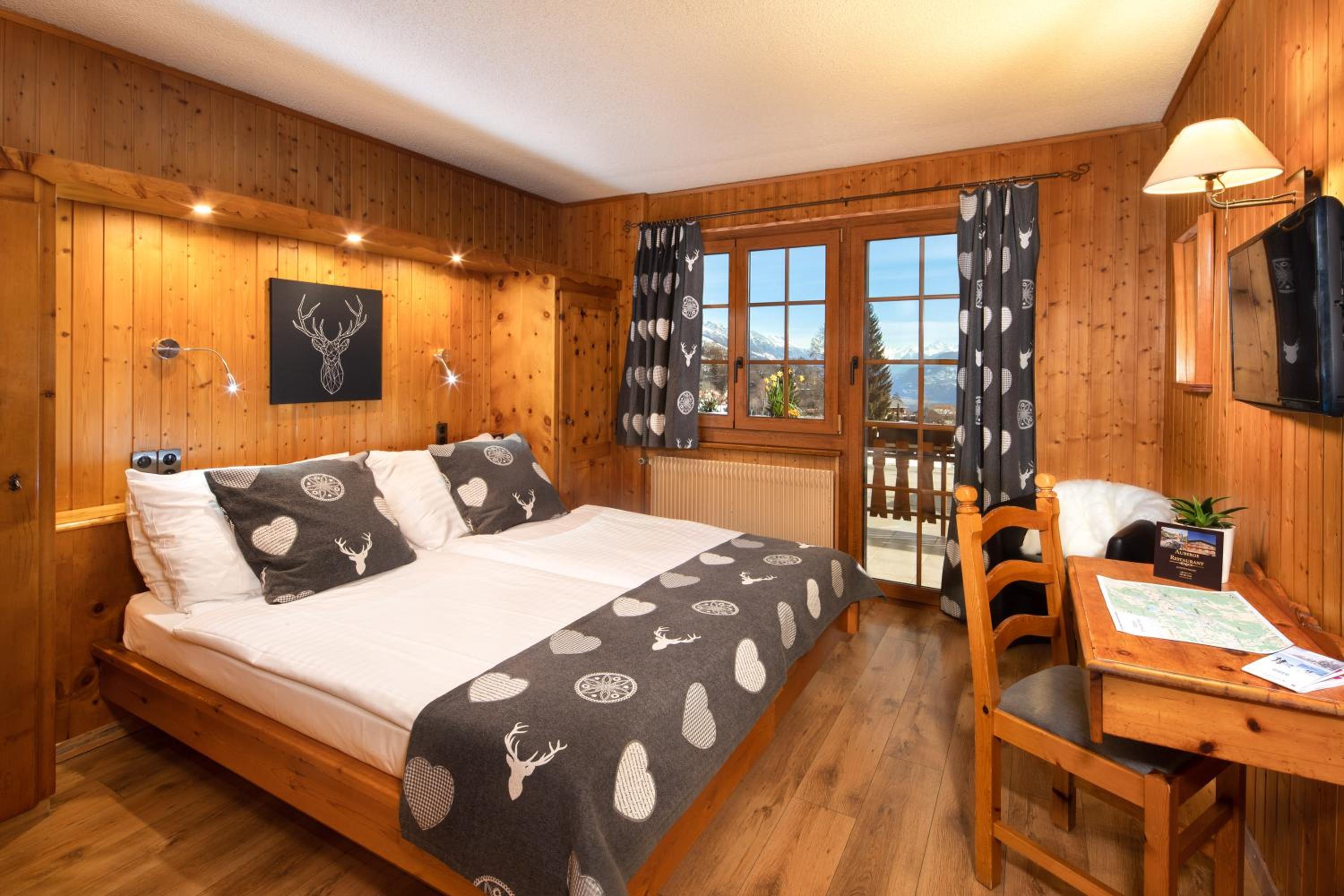 Double Room with Balcony - Photo 1