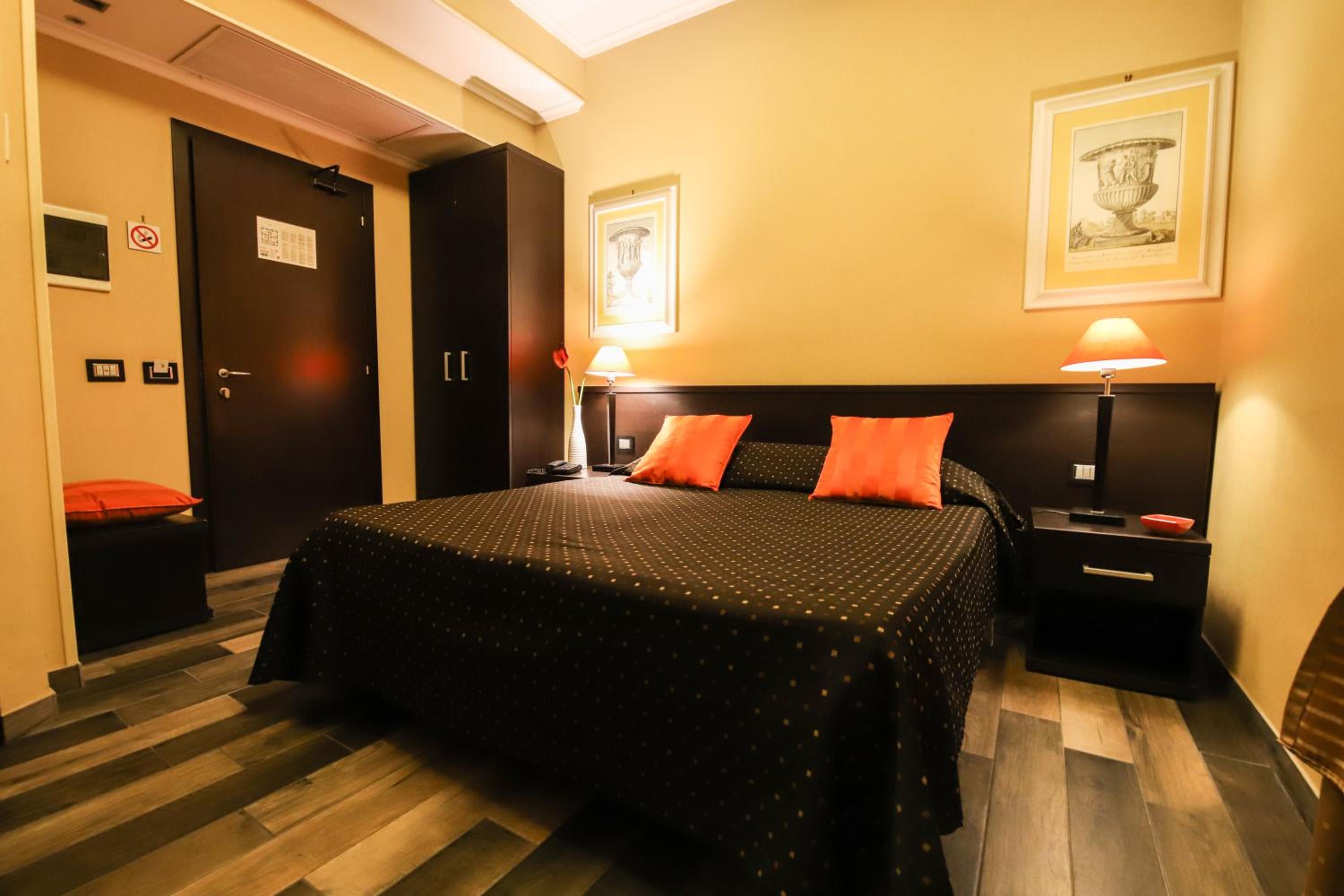 Double Room photo 2