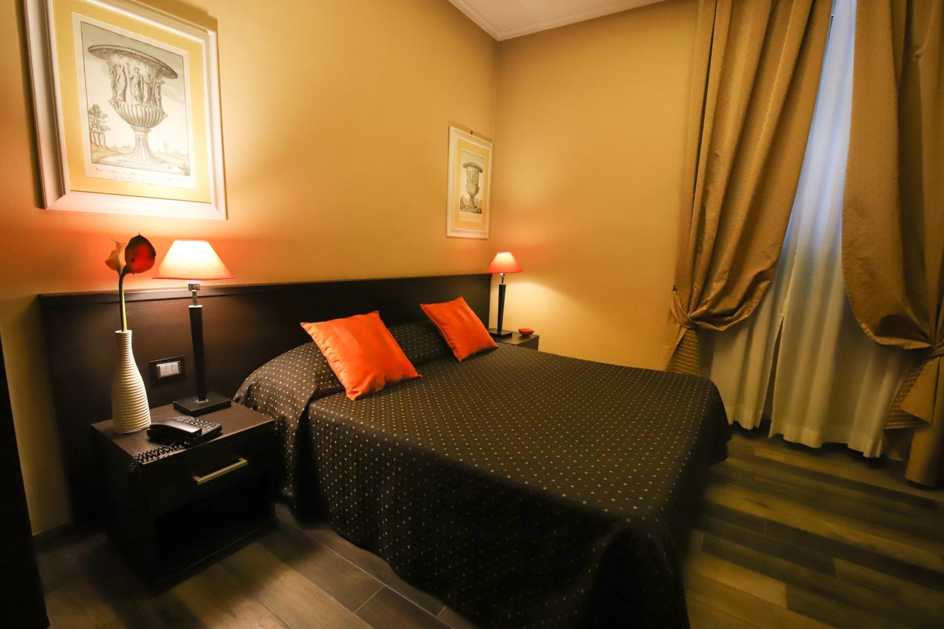 Double Room photo 3