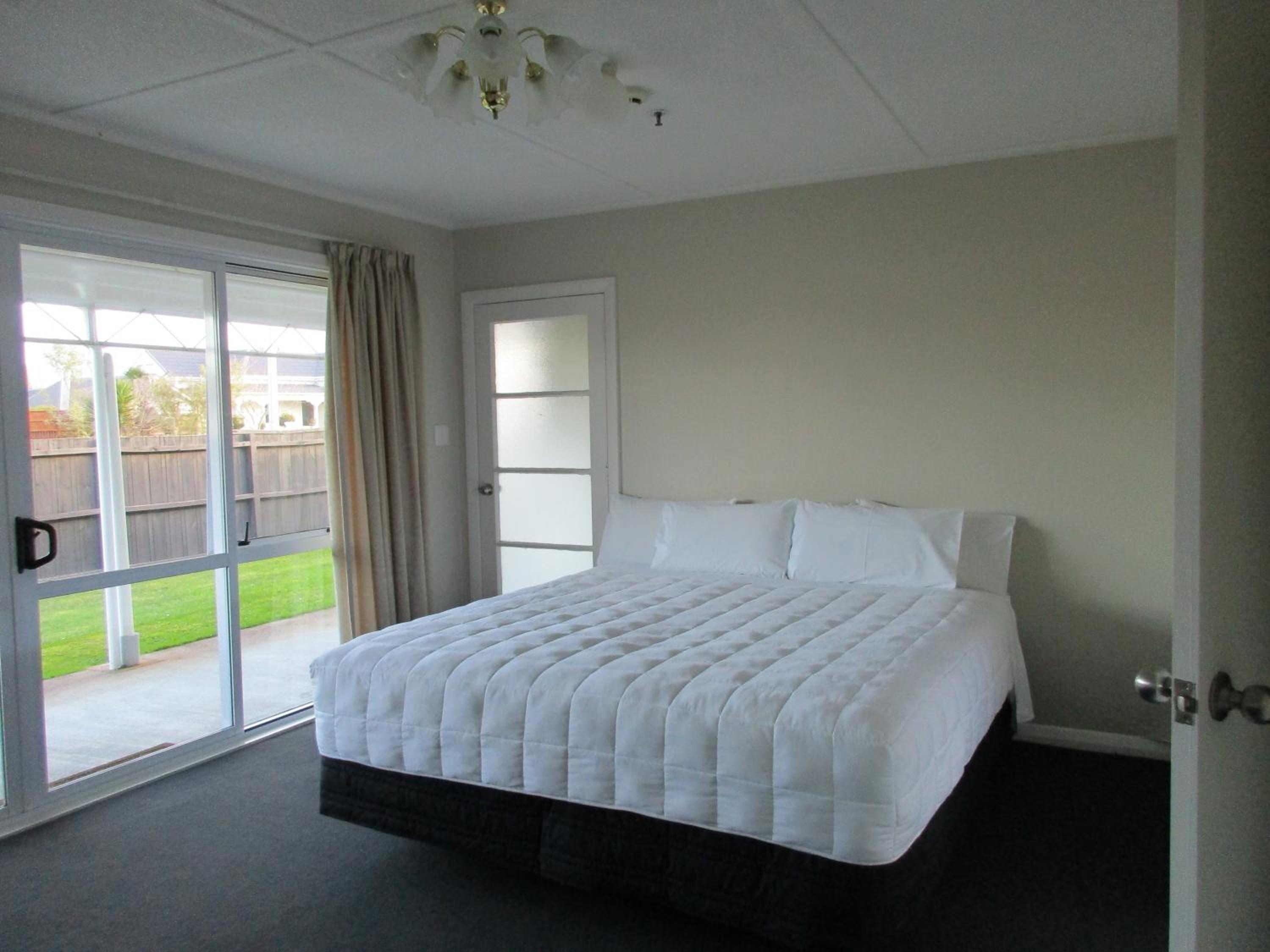 Self-Contained Motel Unit - 3 photo 2