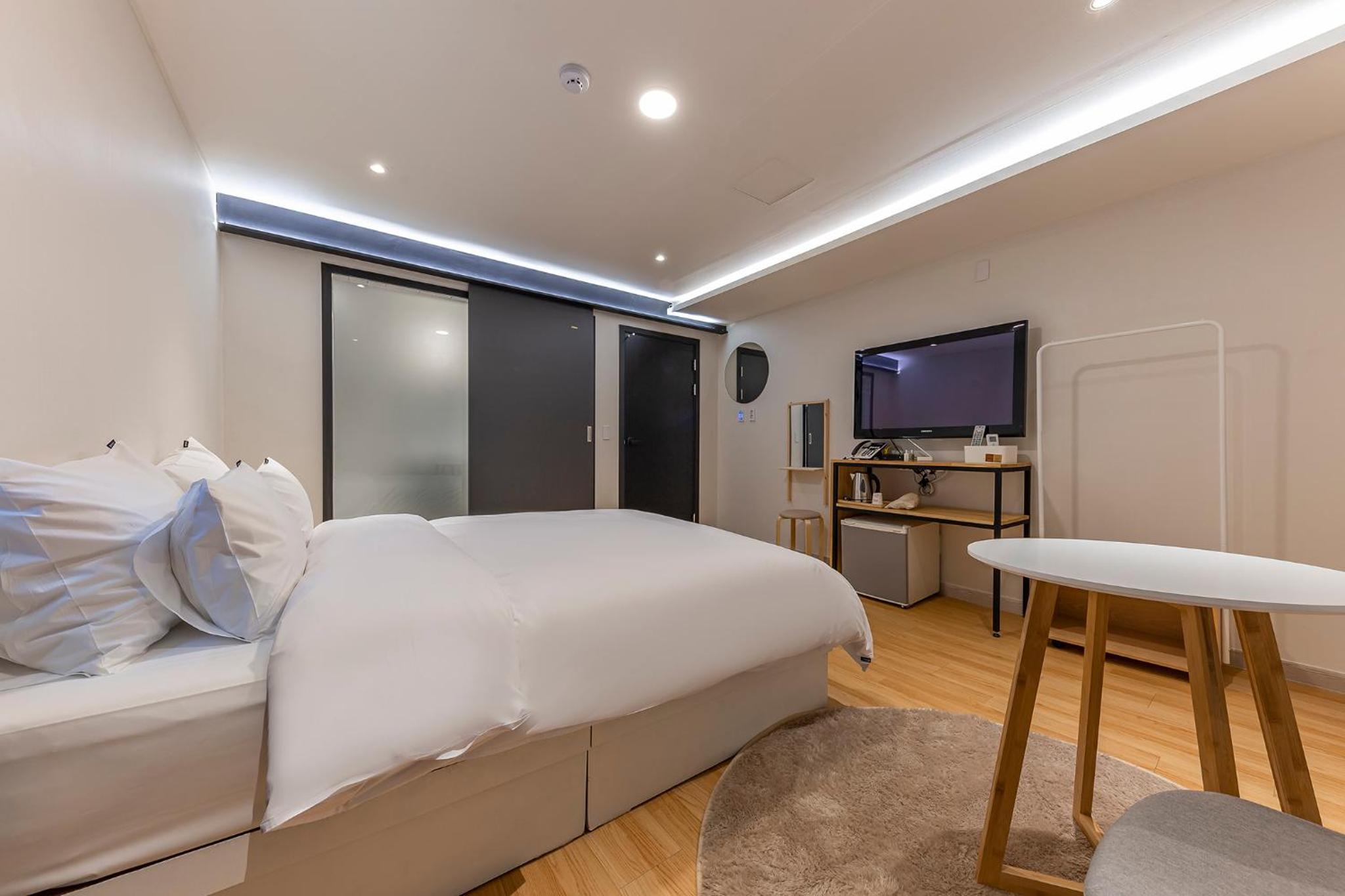 Business Double Room - Photo 2