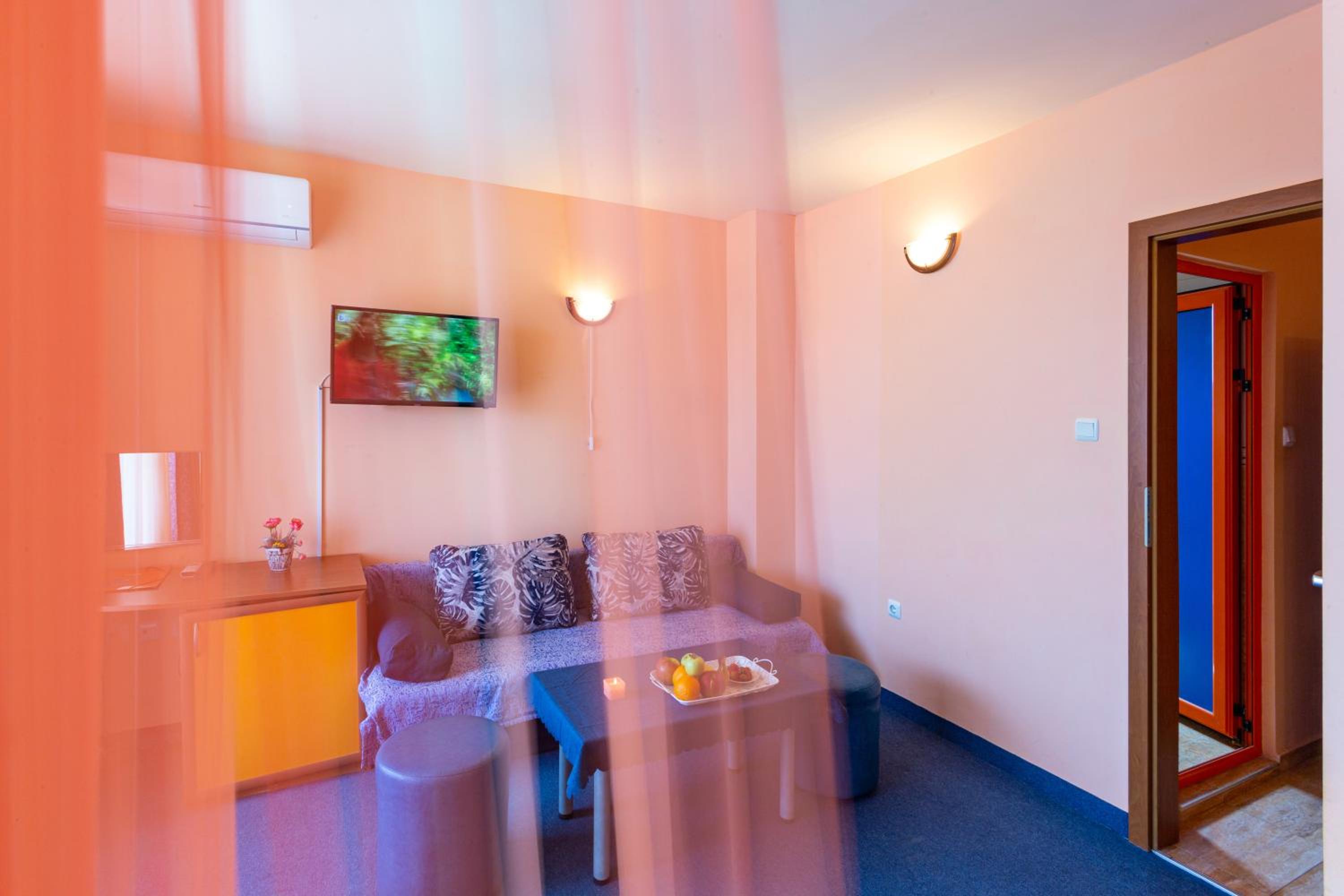 Family Room with Balcony and Sea View photo 2