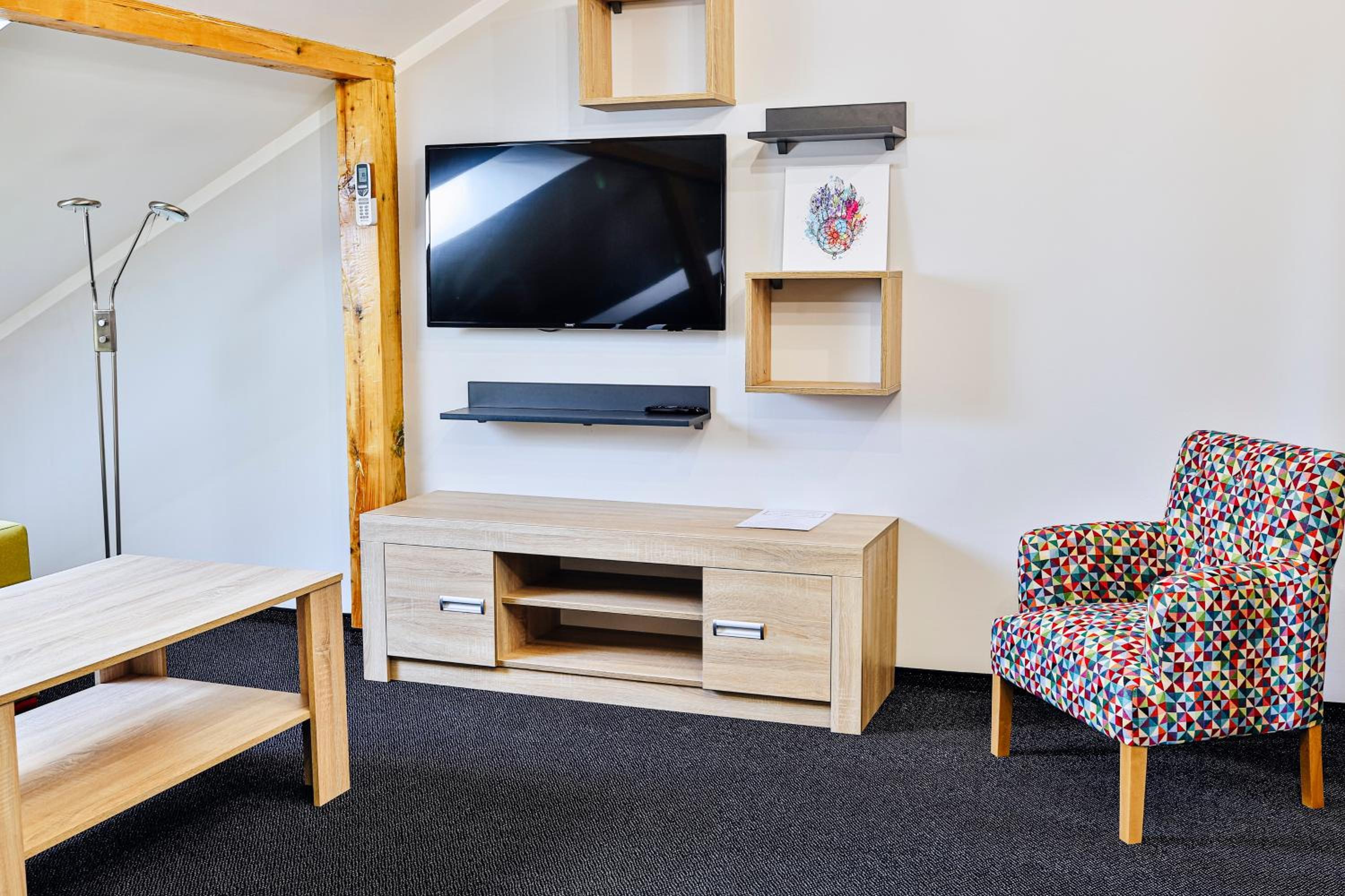 Family Studio - Photo 19