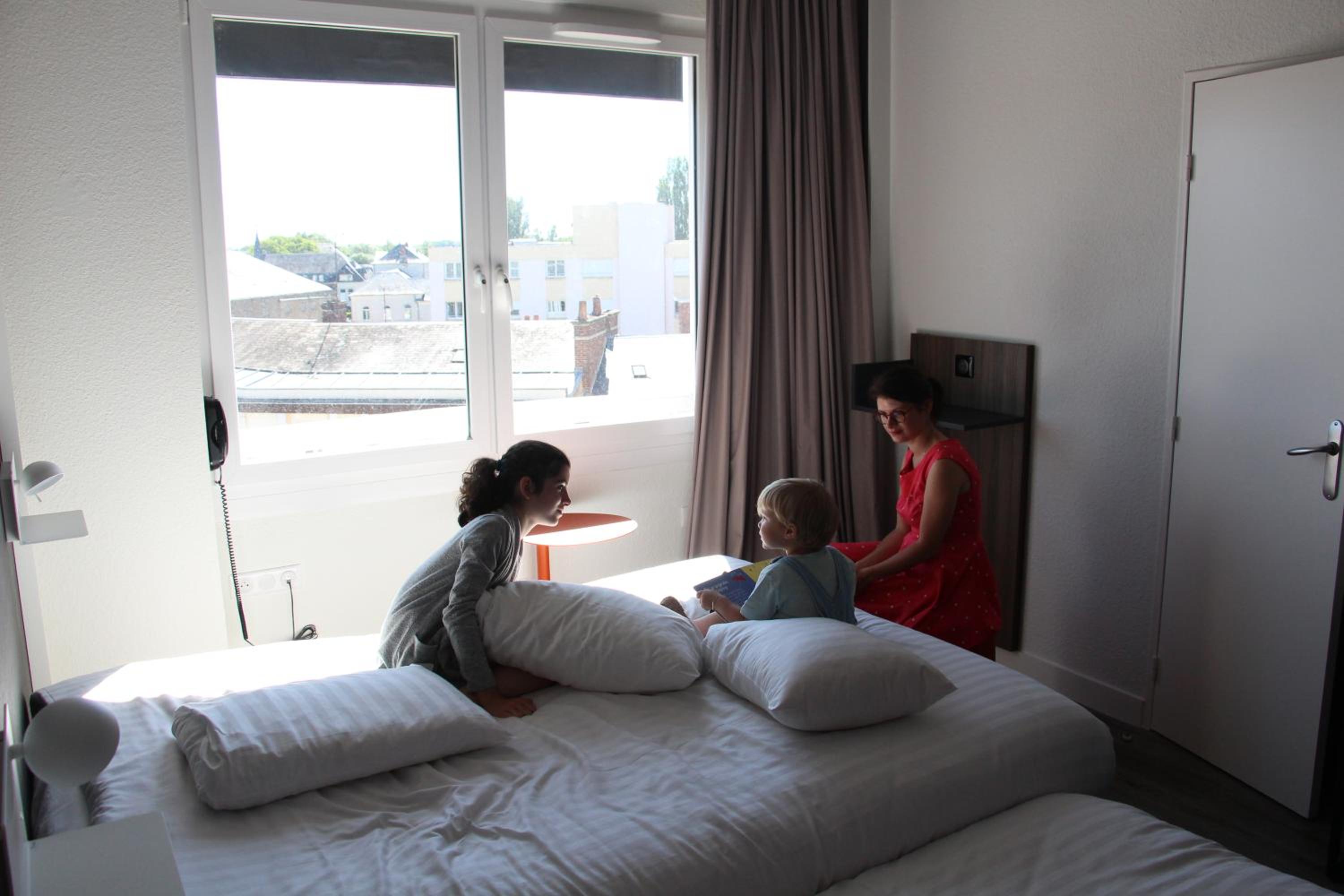 Family Room (6 Adults) - Photo 7