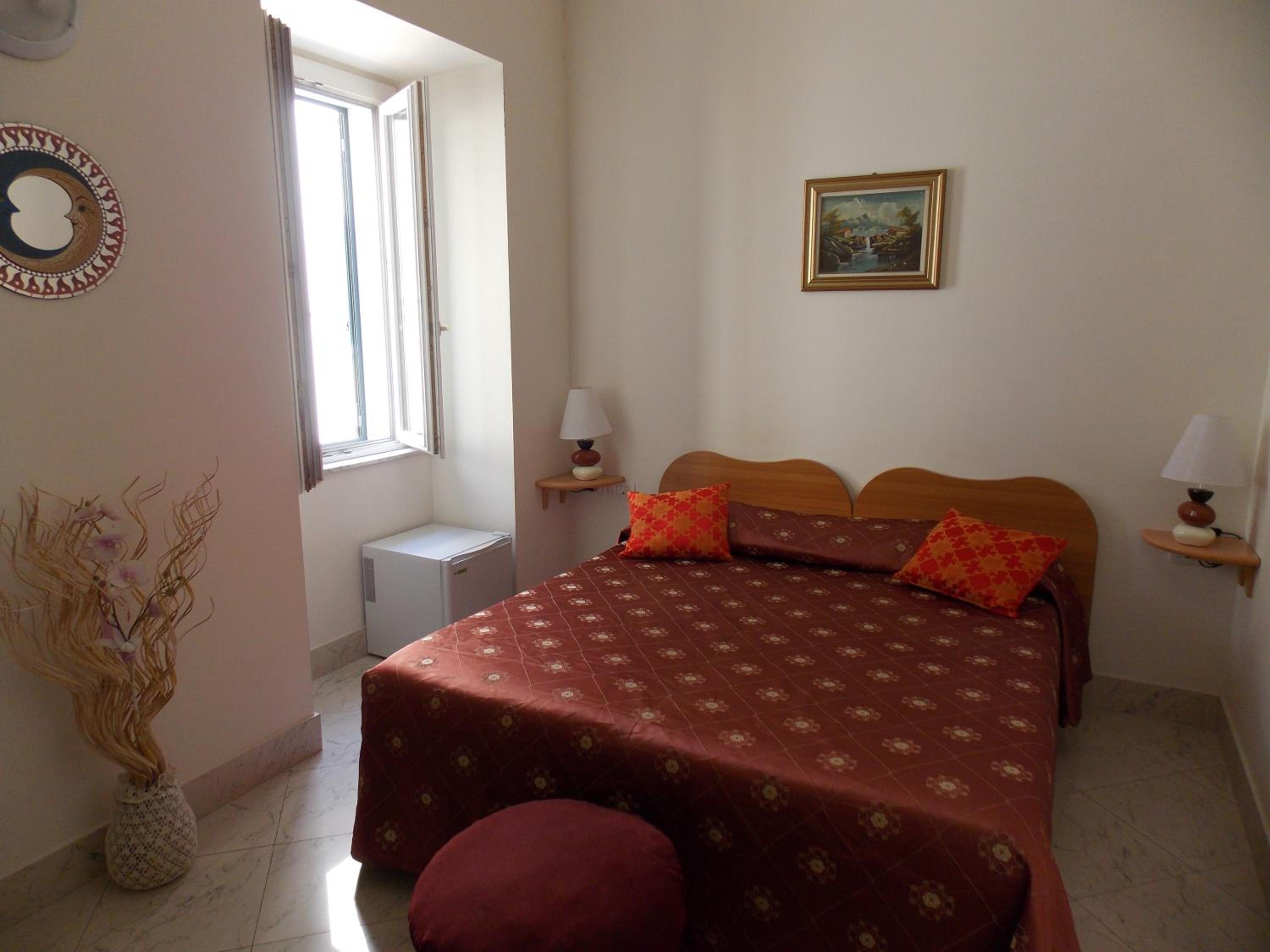 Double or Twin Room - Photo 3