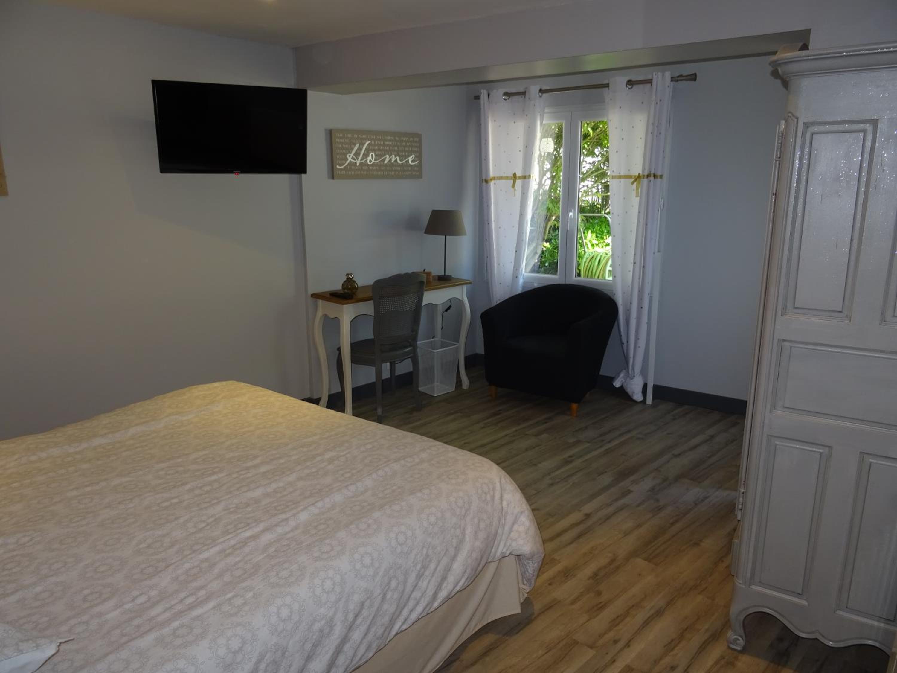 Queen Room - Disability Access photo 3