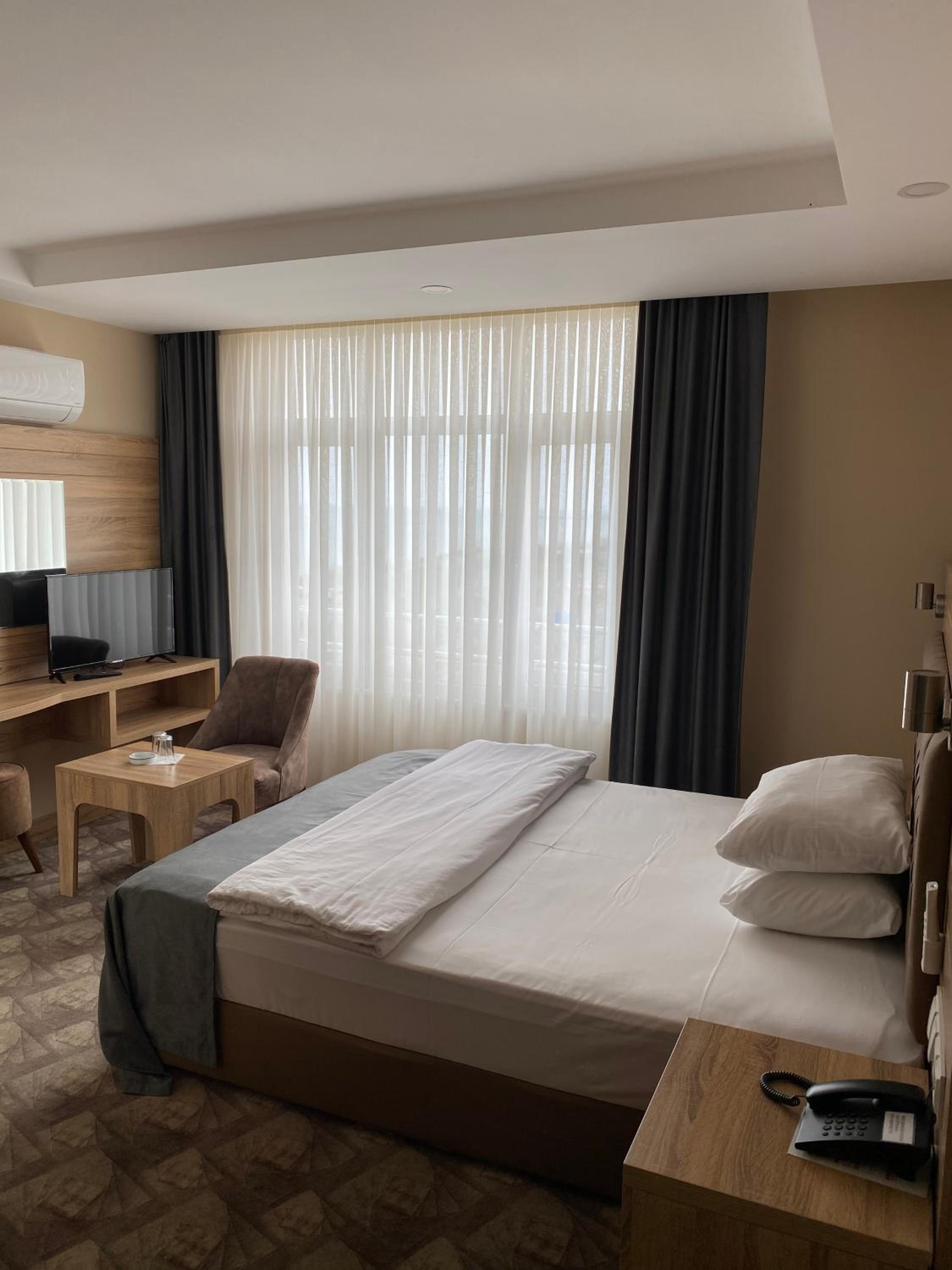 Standard Double Room - Photo 19