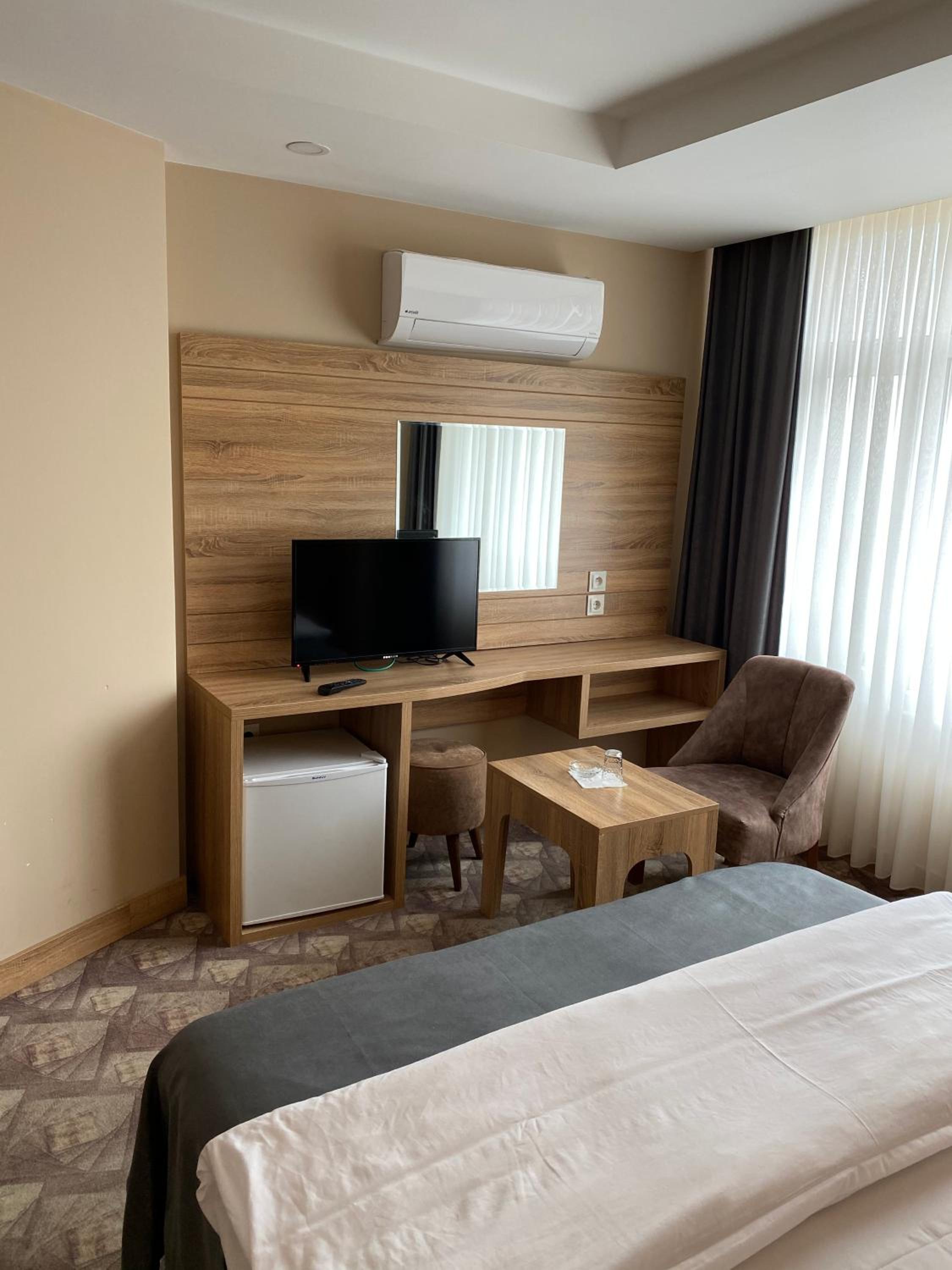 Standard Double Room - Photo 17
