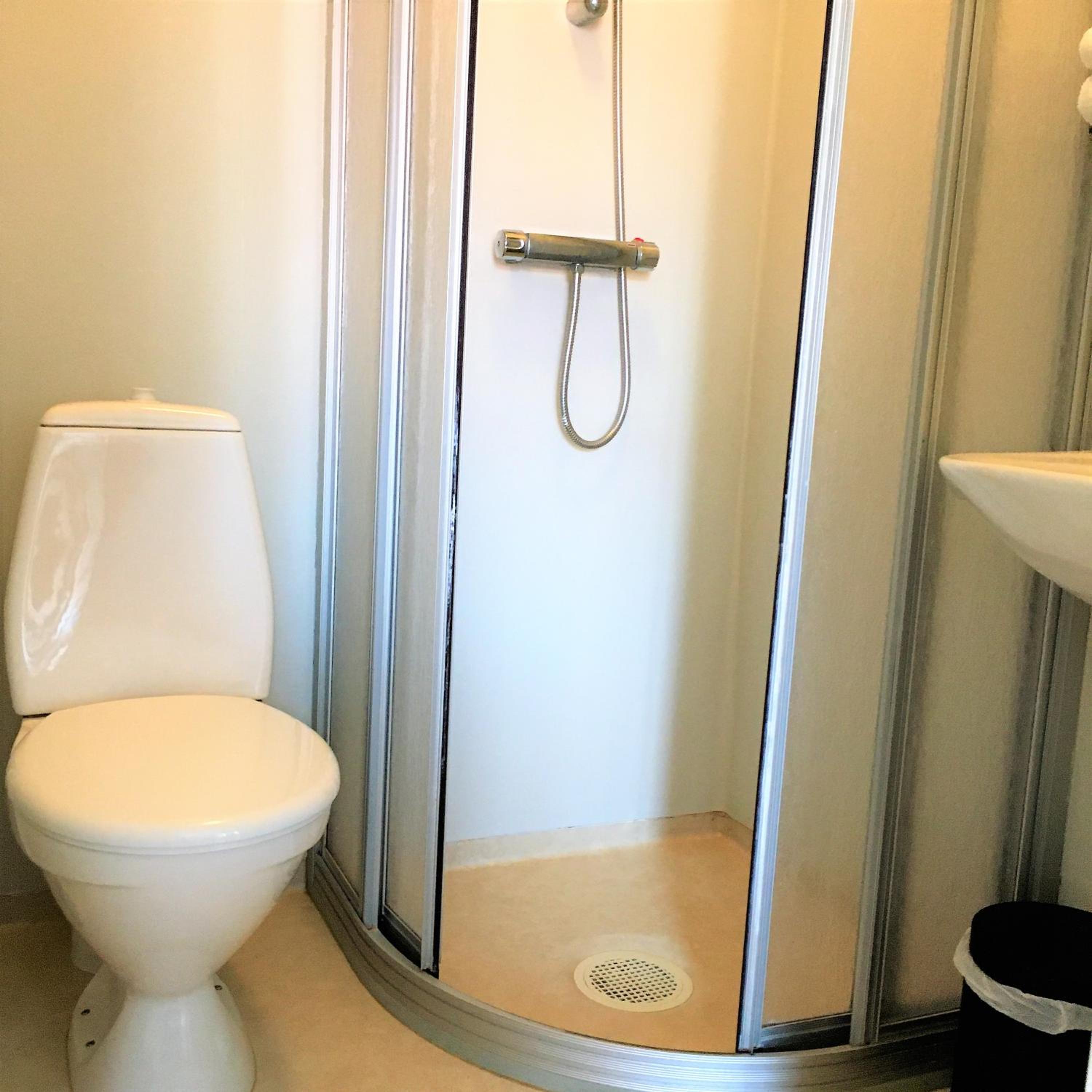 Double Room with Private Bathroom photo 2