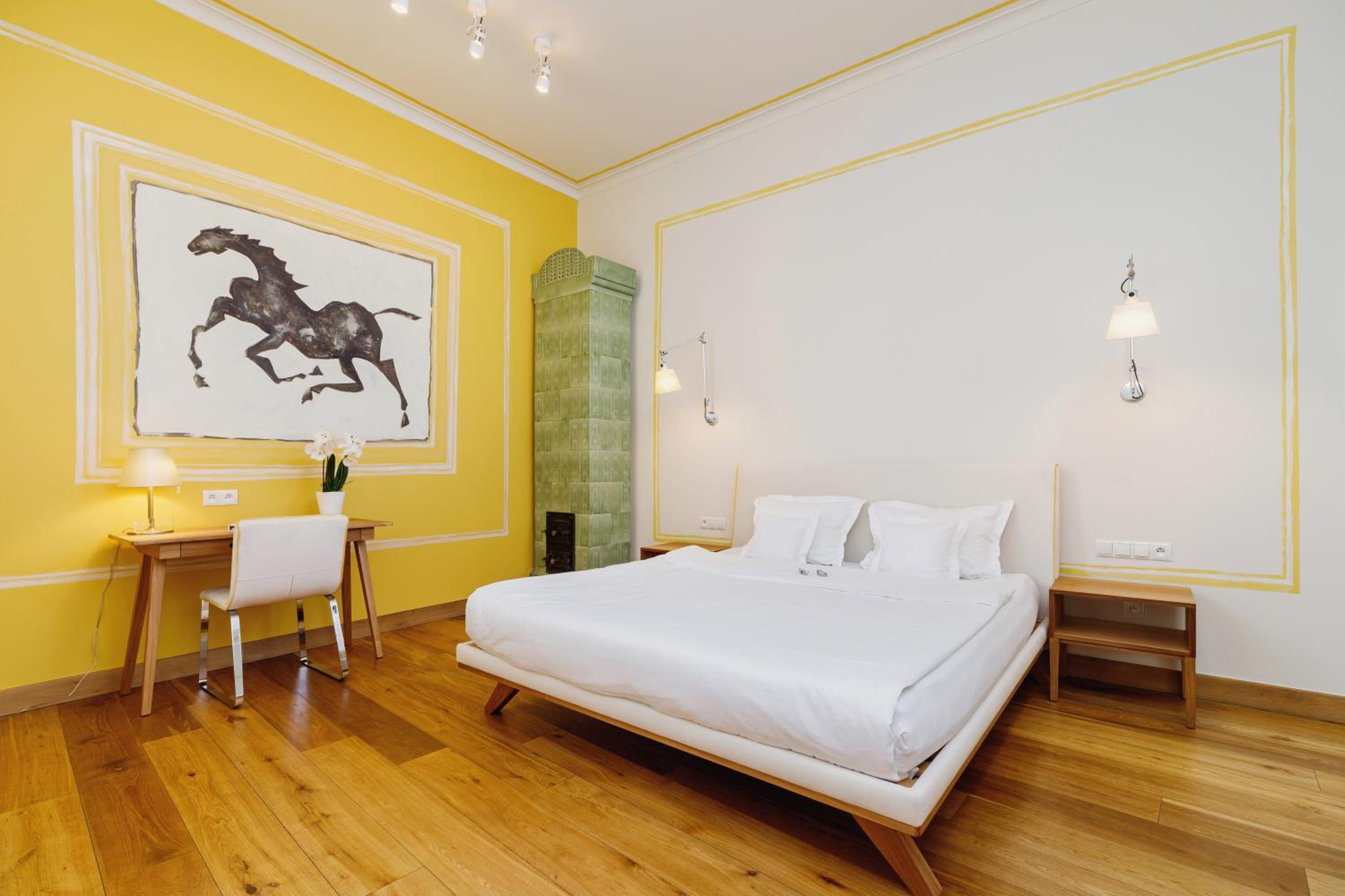 Apartment - Photo 1