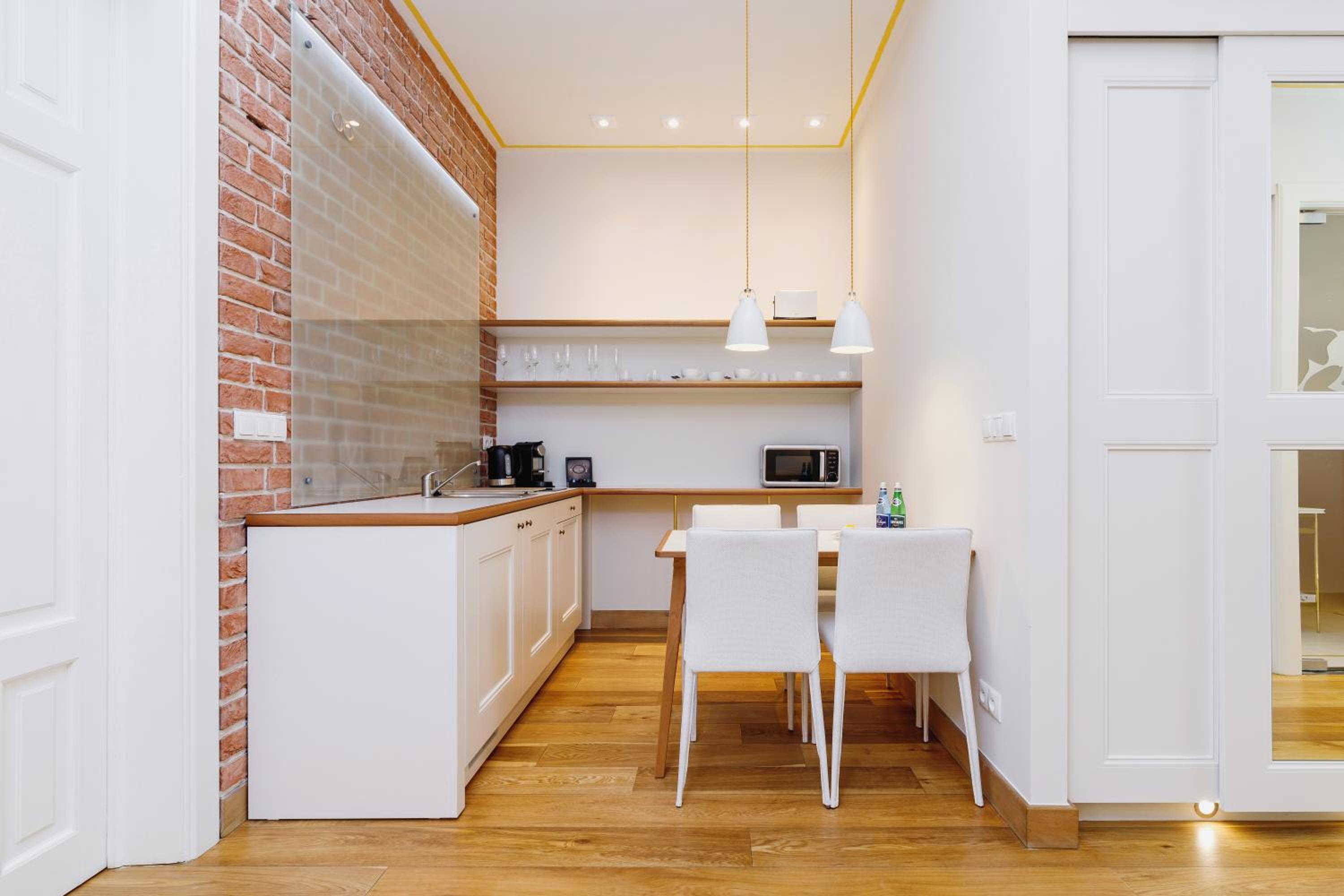 Apartment - Photo 3