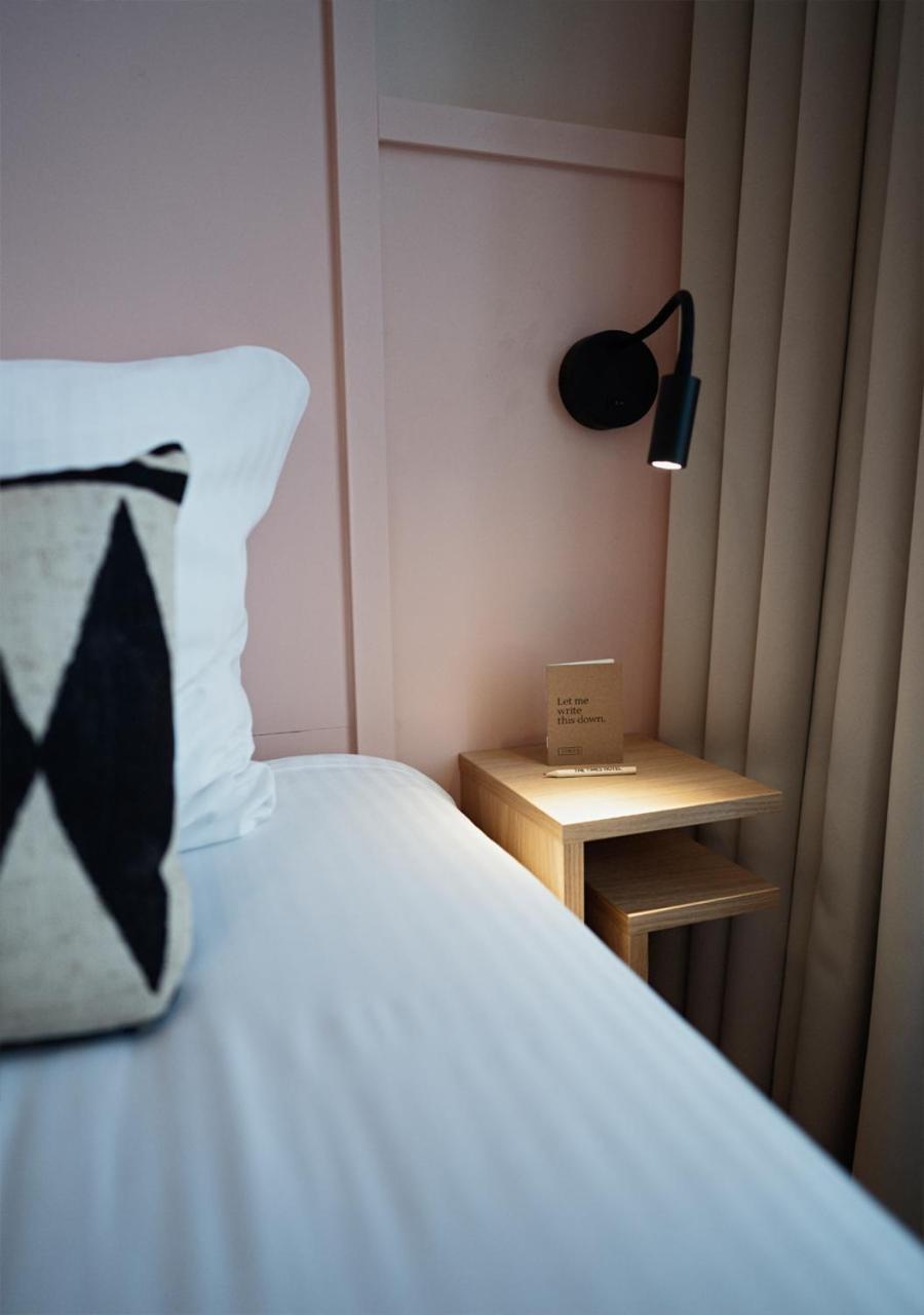 Twin Room with Canal View photo 3