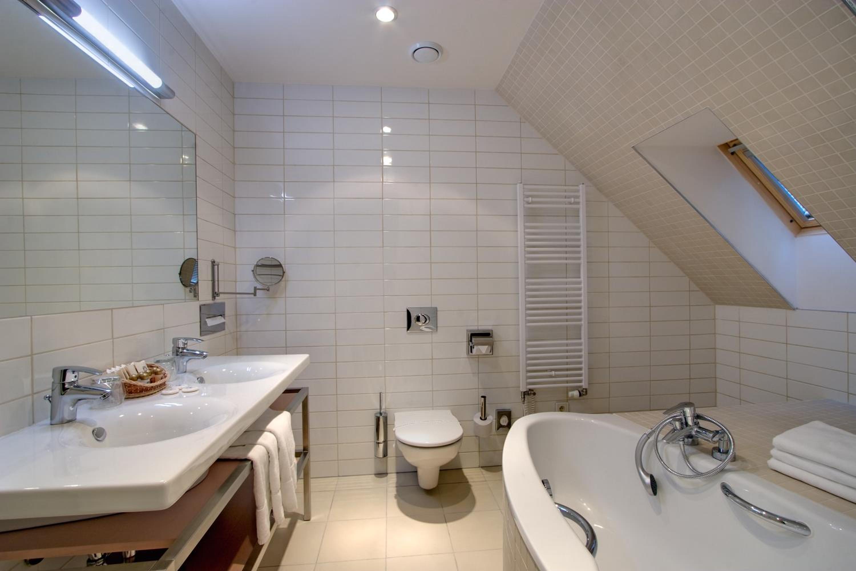 Suite - Photo 4