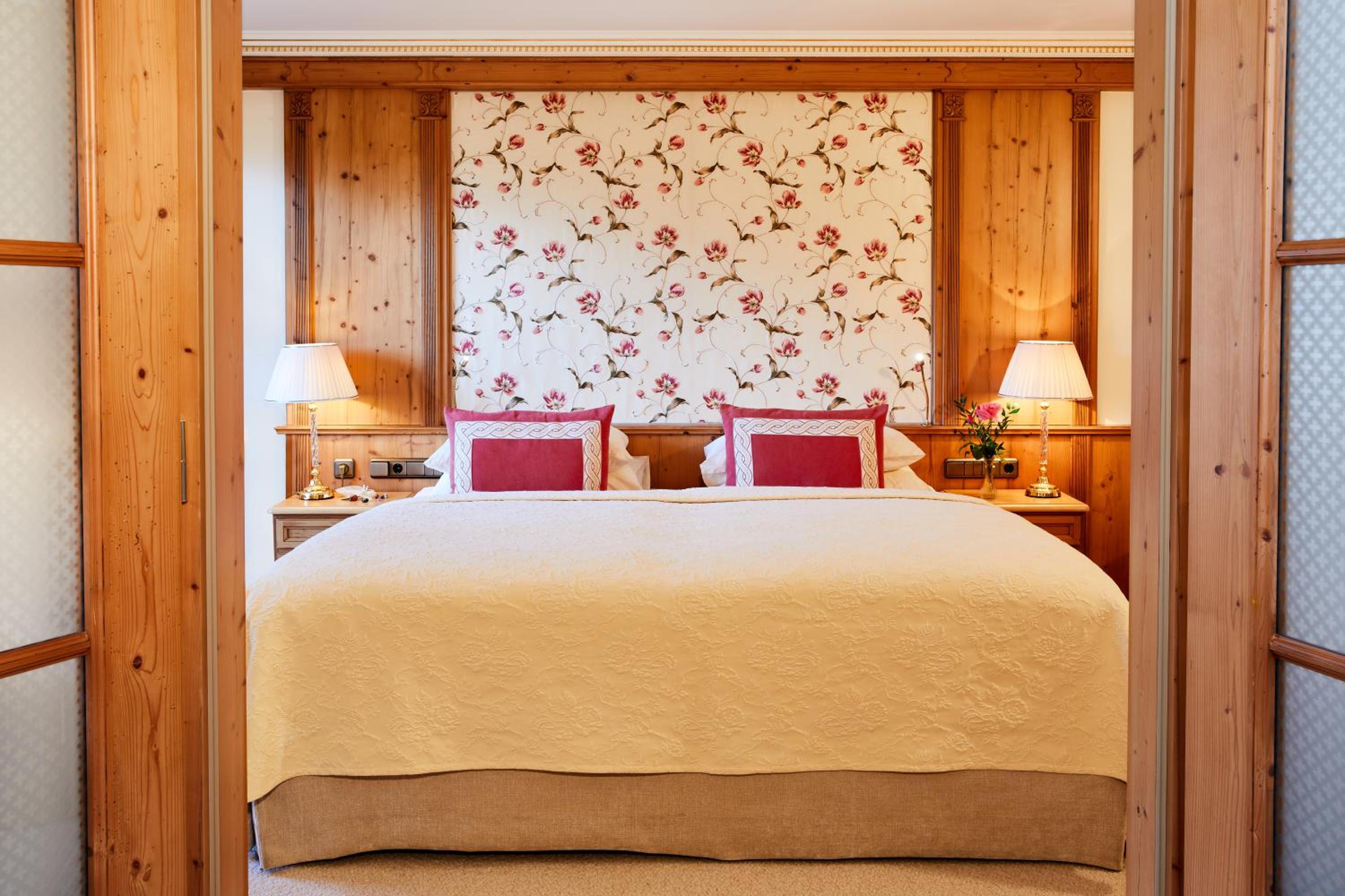 Deluxe Garden Suite photo 2