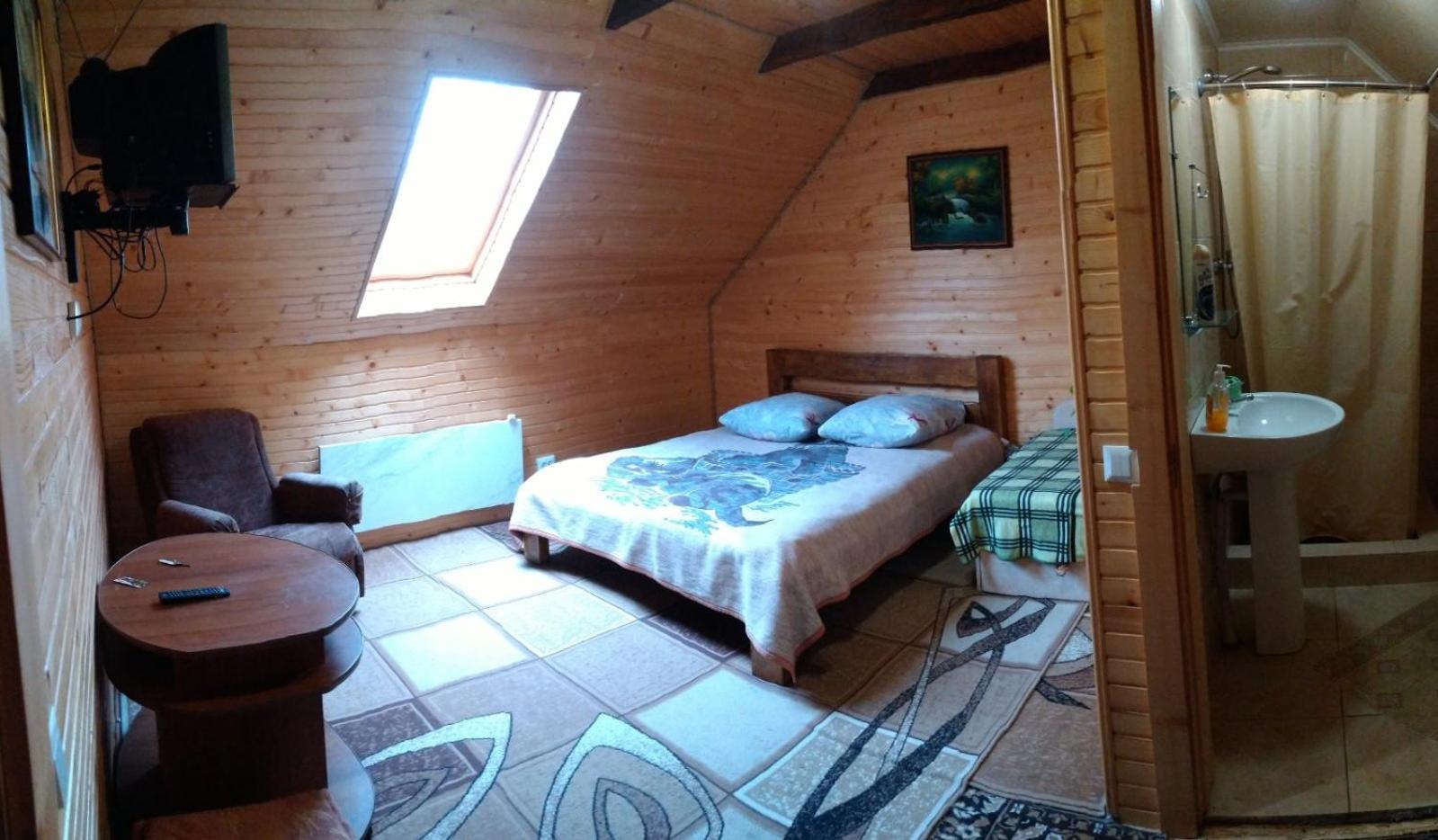 Deluxe Room (2 Adults + 1 Child) photo 1