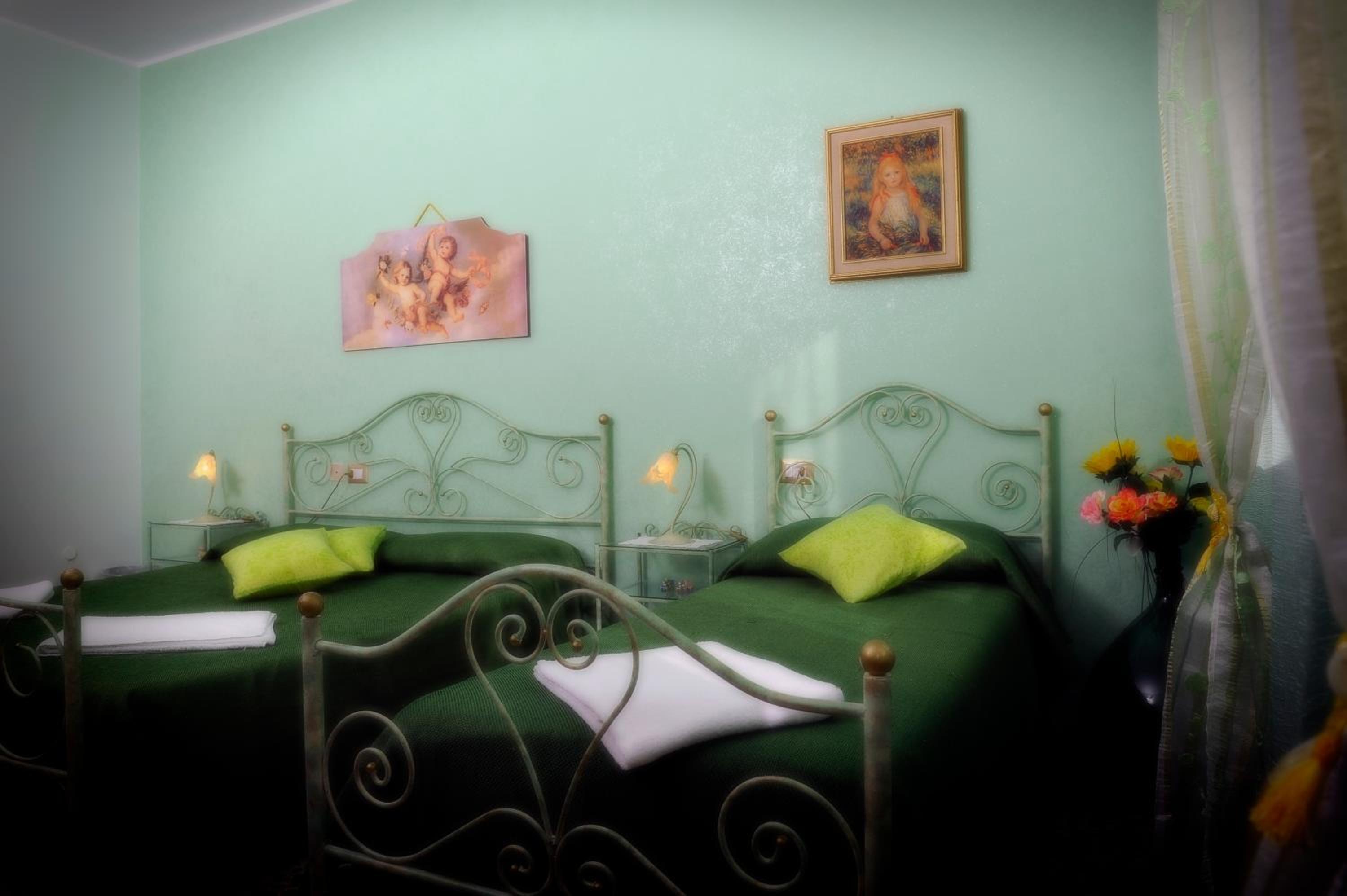 Triple Room with City View photo 2