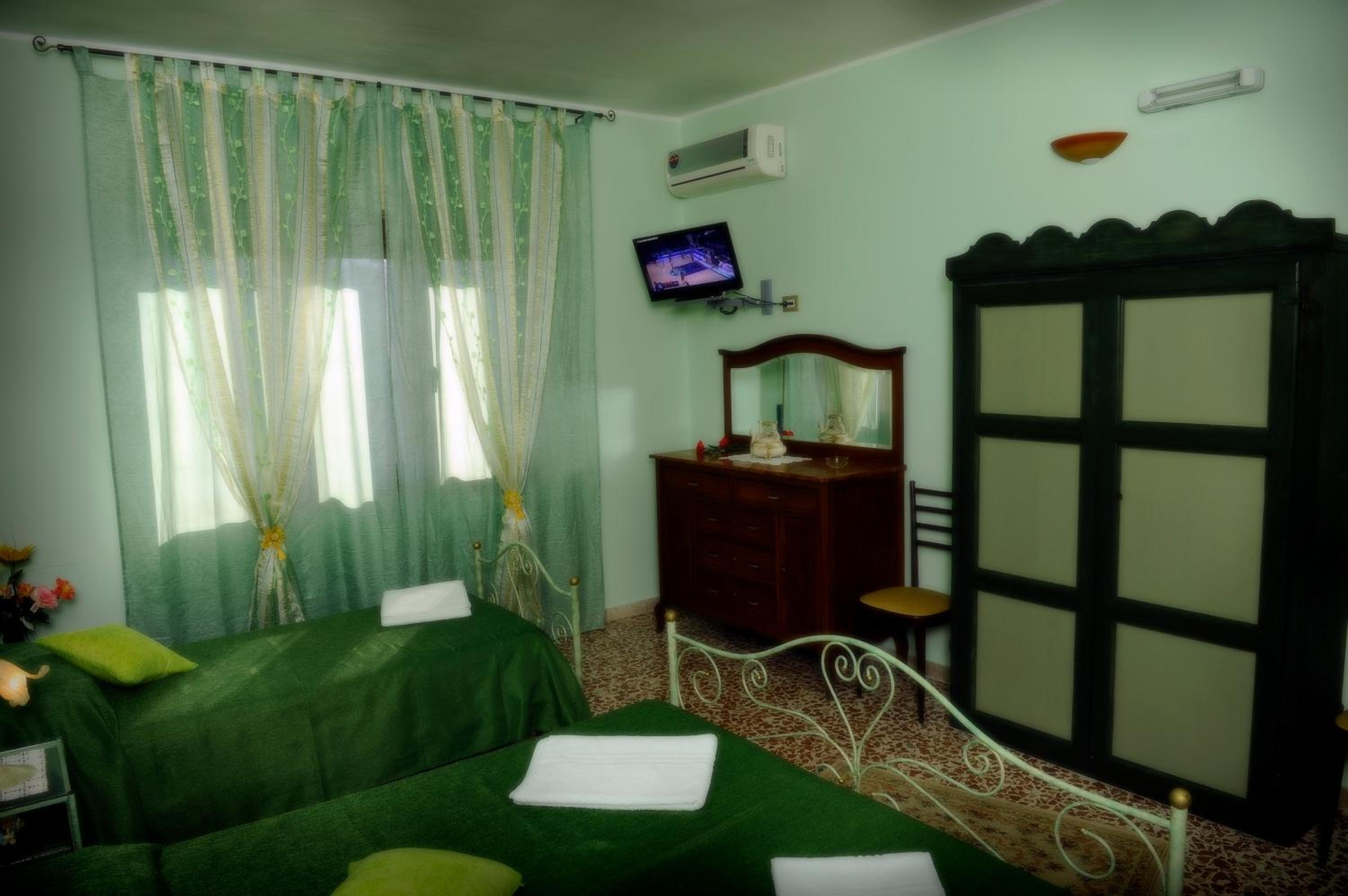 Triple Room with City View photo 1