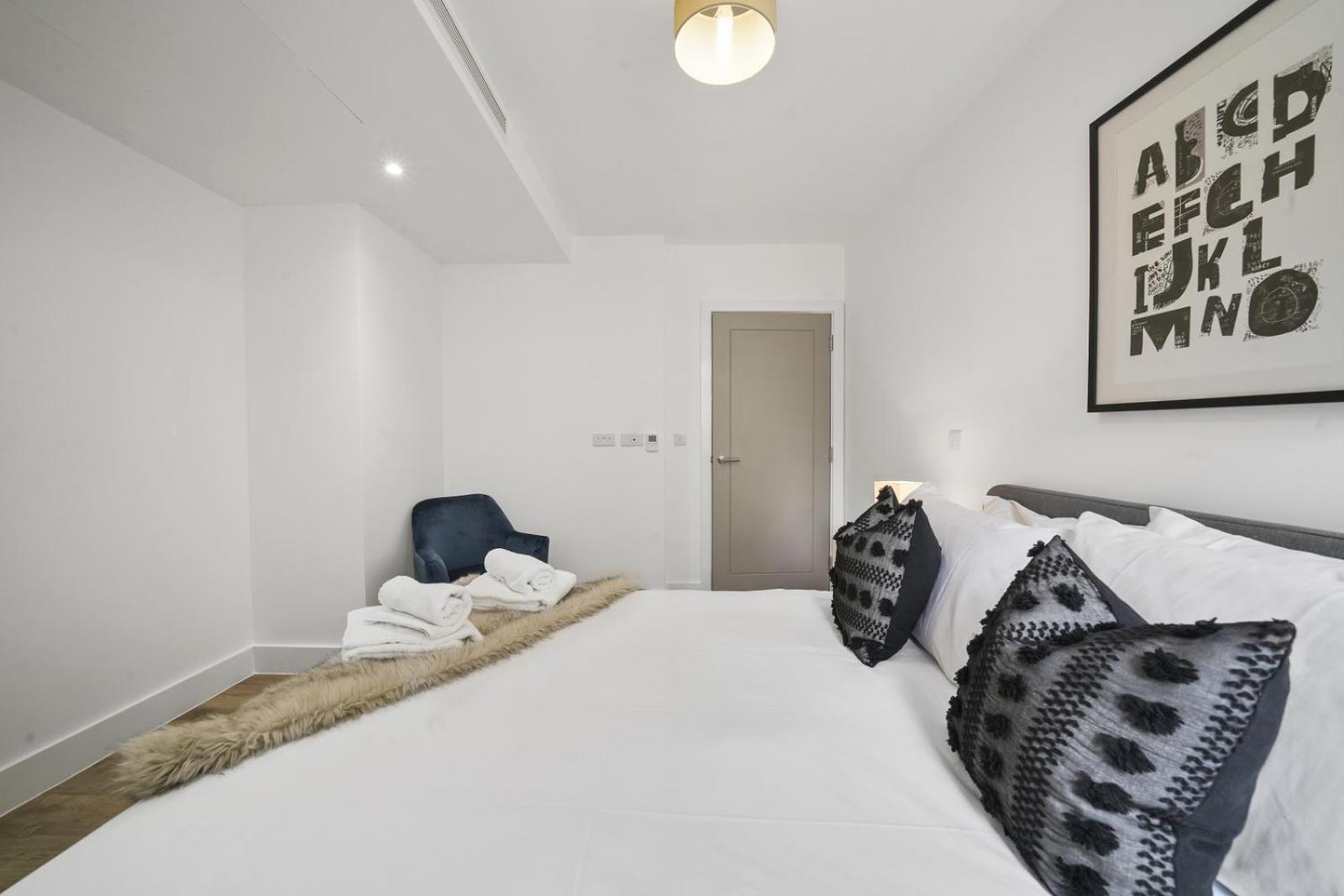 Two-Bedroom Standard Apartment photo 2