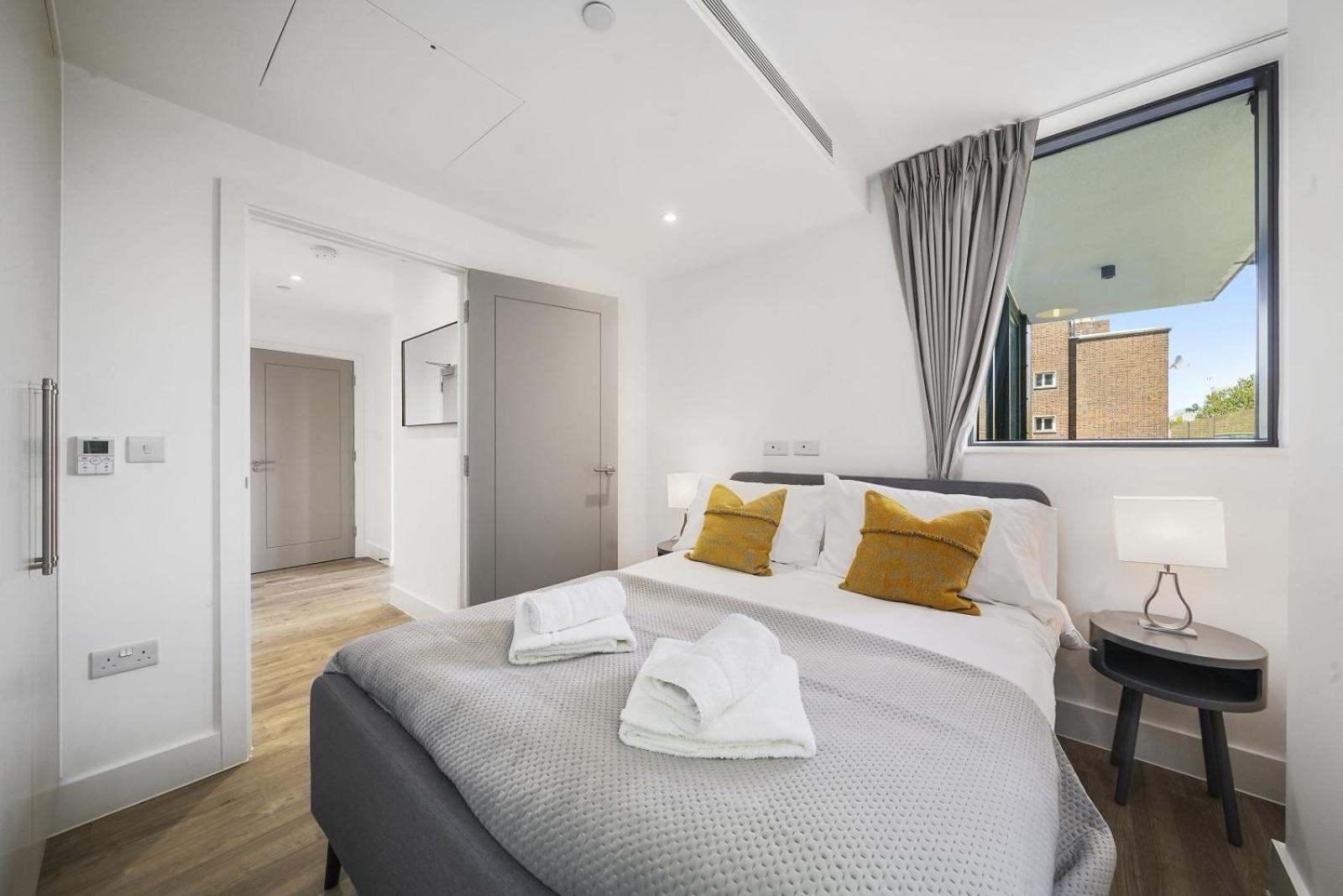 Two-Bedroom Apartment with Balcony photo 3