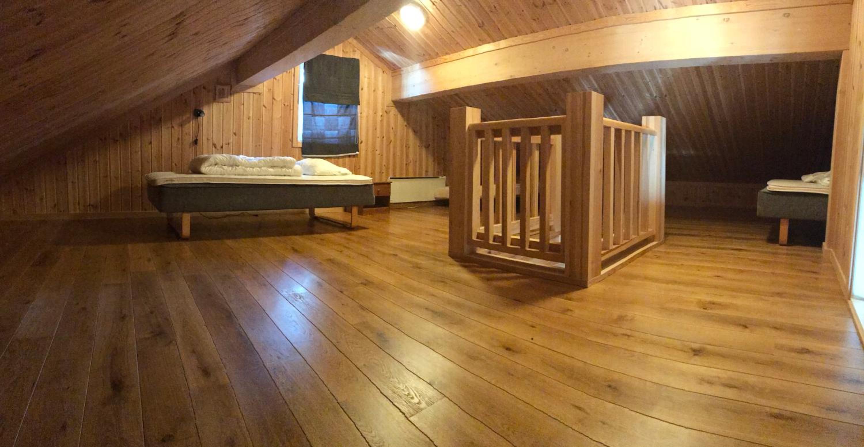 Apartment with Balcony - Photo 14