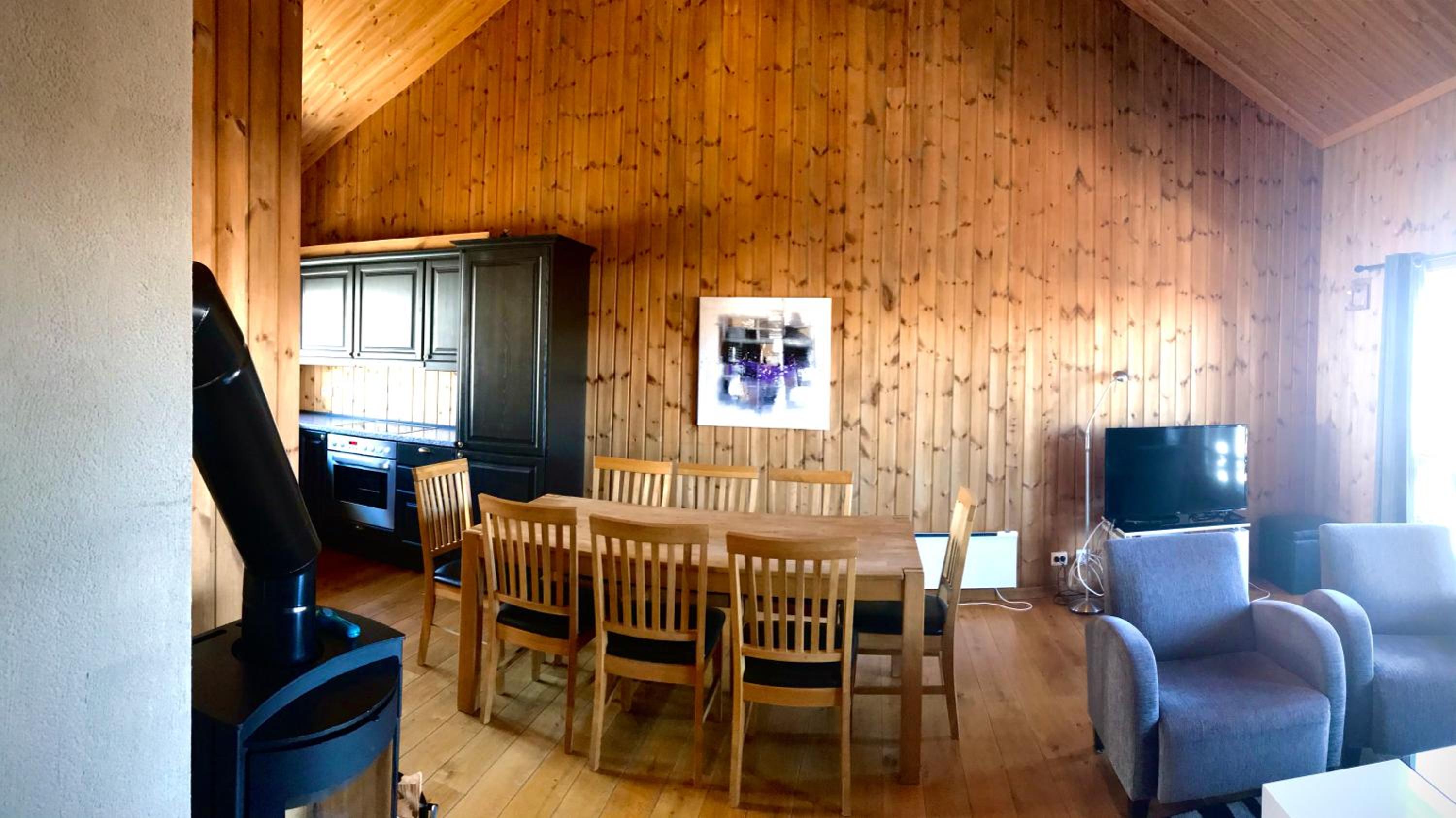 Apartment with Balcony - Photo 16