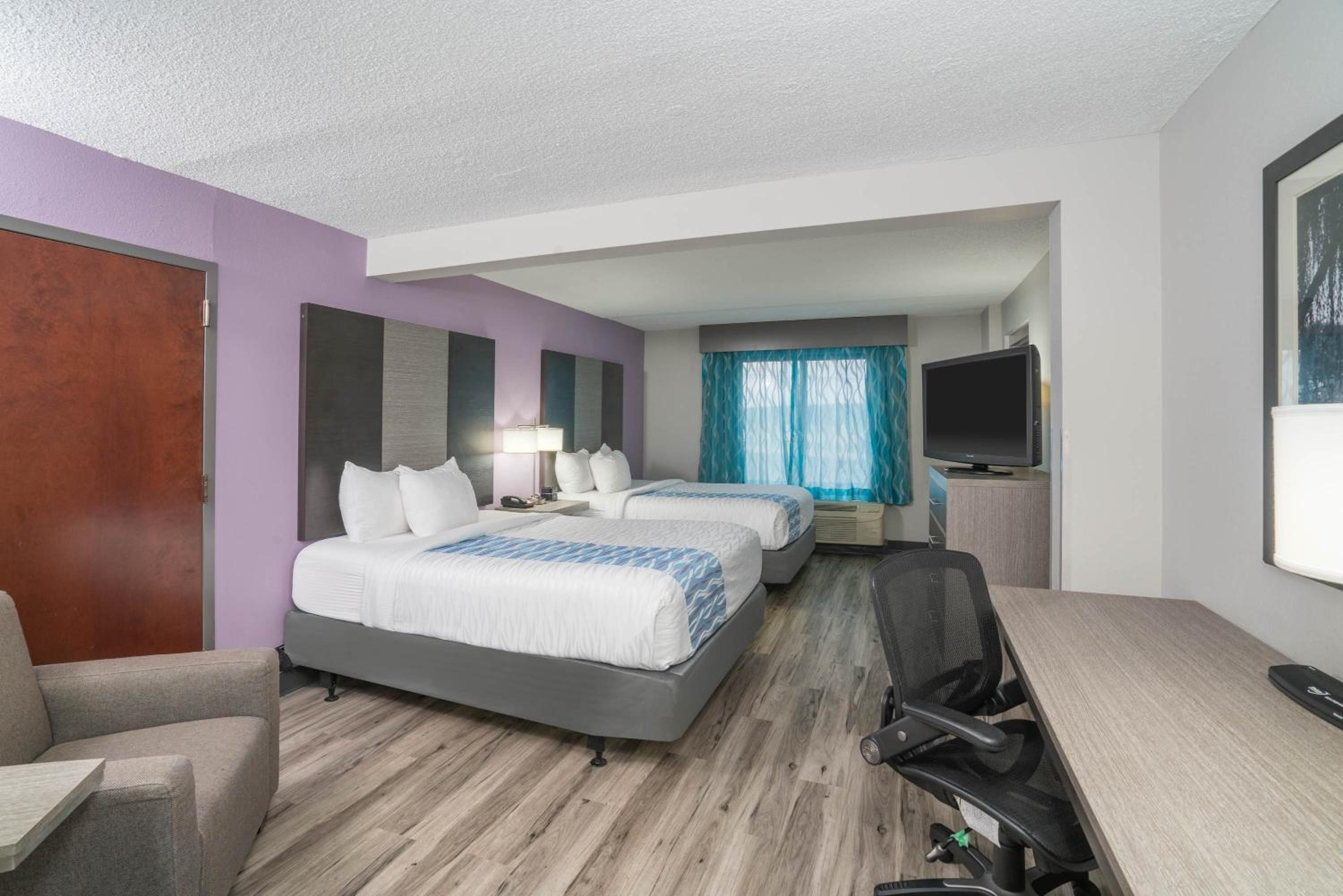 Queen Room with Two Queen Beds - Mobility Access - Photo 2
