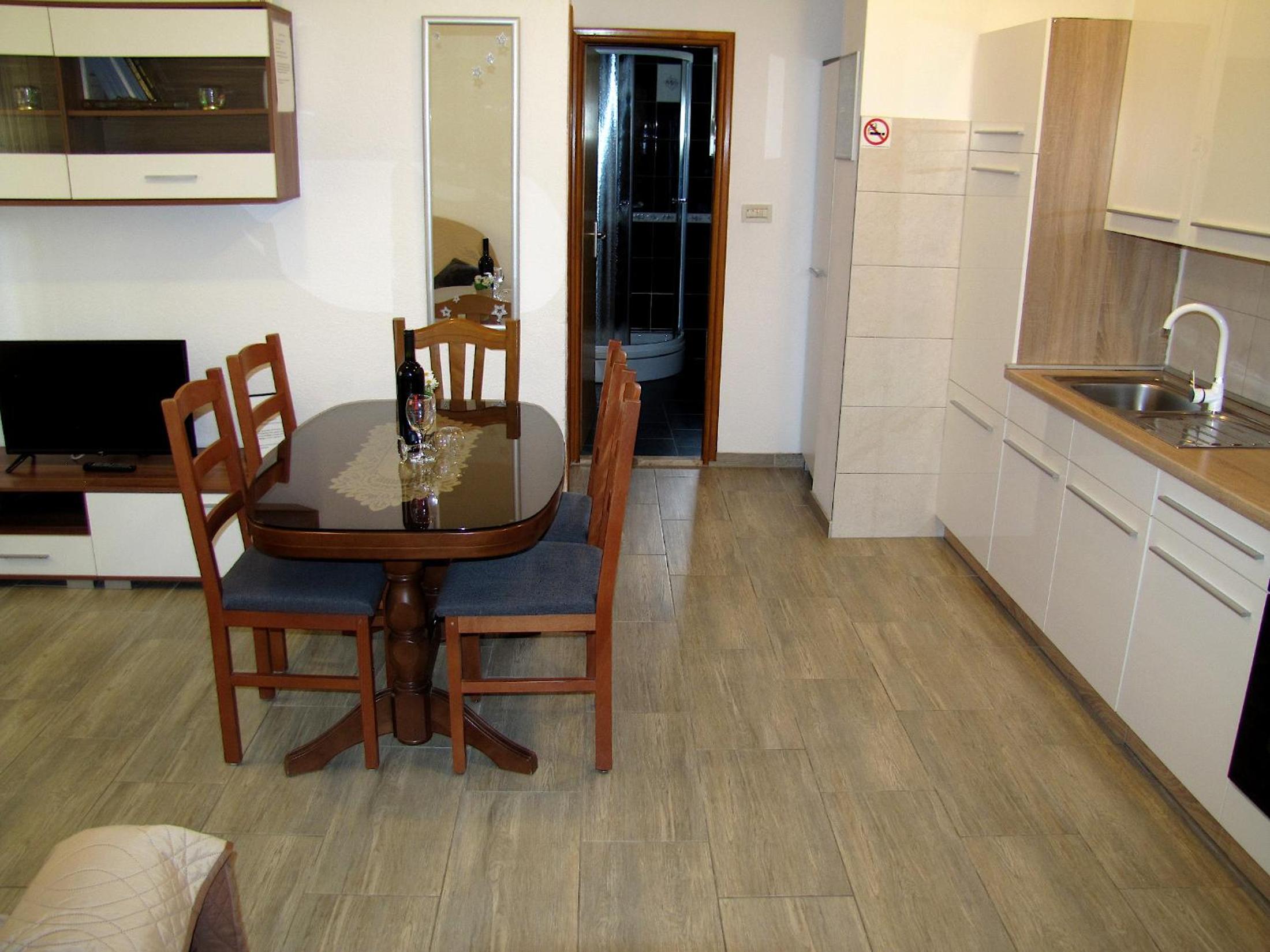Two-Bedroom Apartment - Photo 16