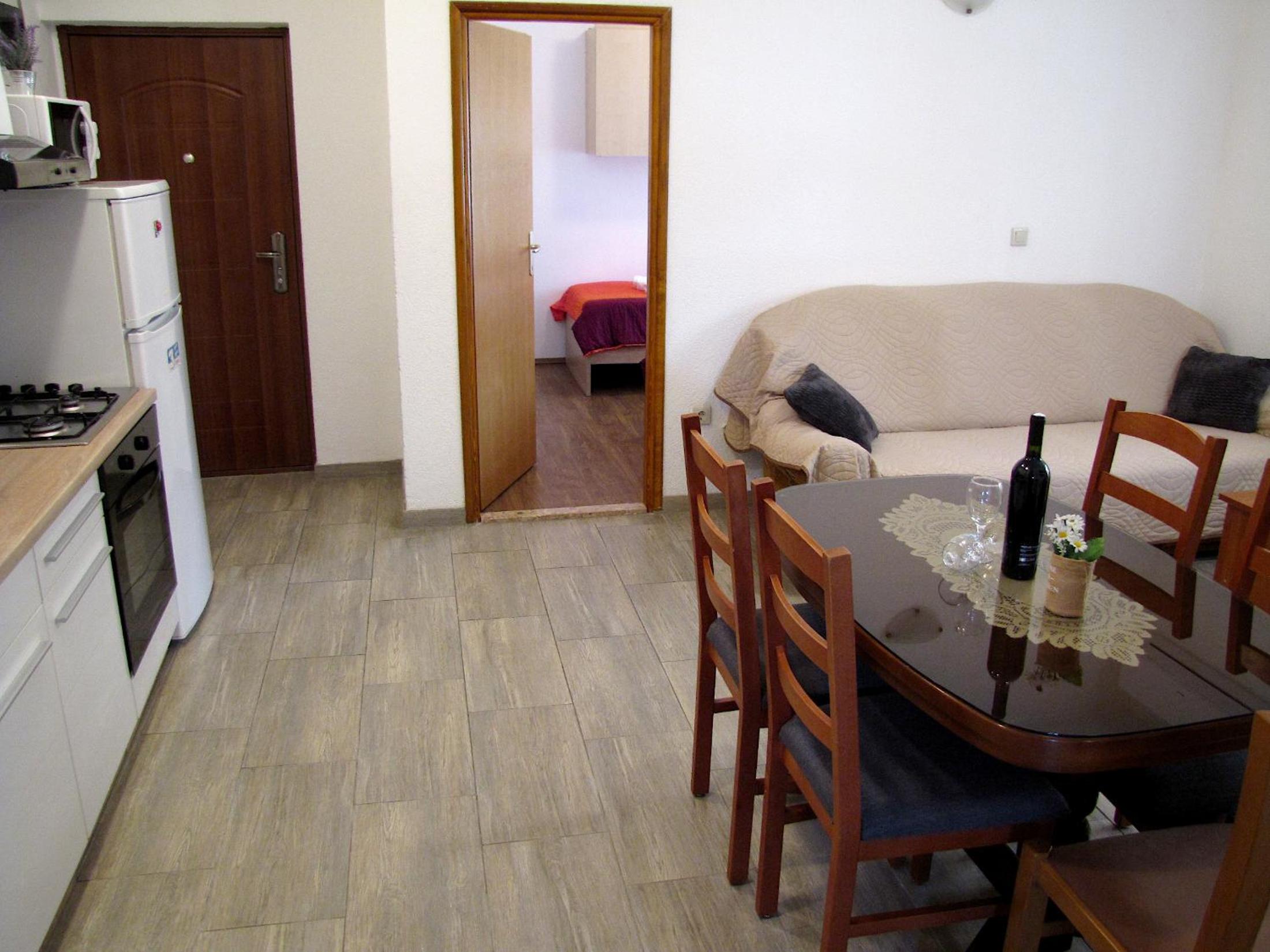 Two-Bedroom Apartment - Photo 18