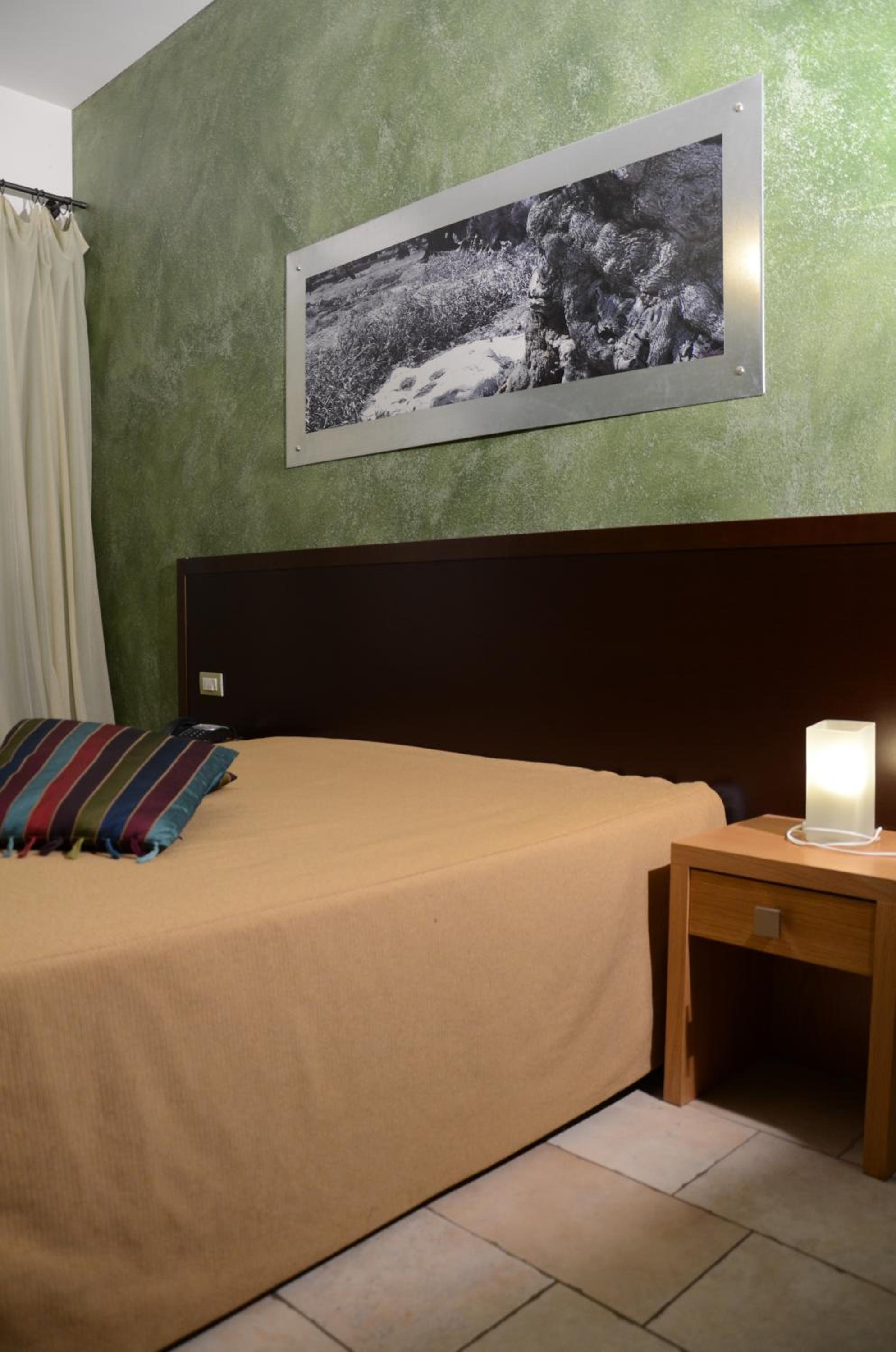 Double Room - Photo 9