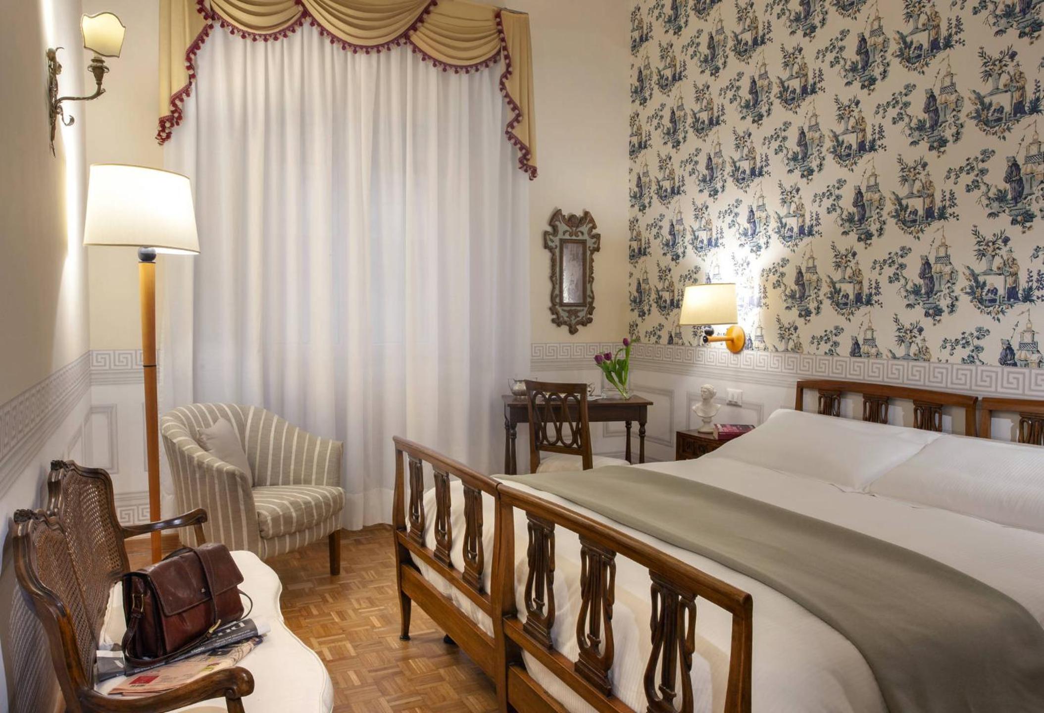 Classic Double or Twin Room - Photo 5