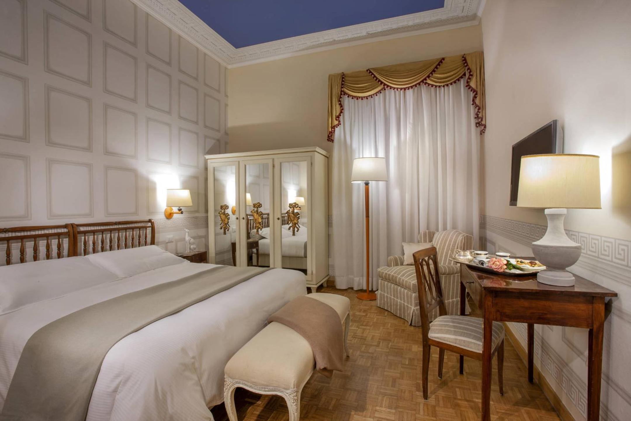 Classic Double or Twin Room - Photo 1