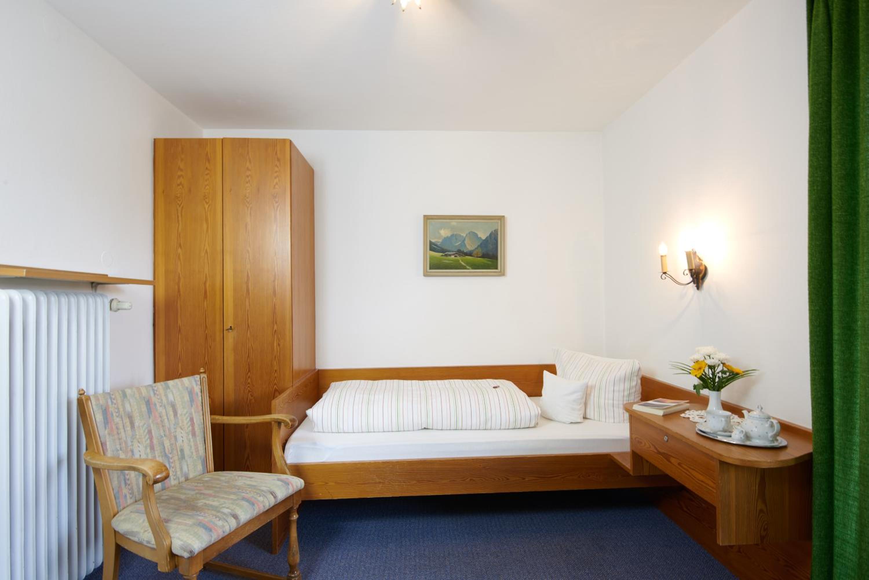 Single Room with Balcony photo 3