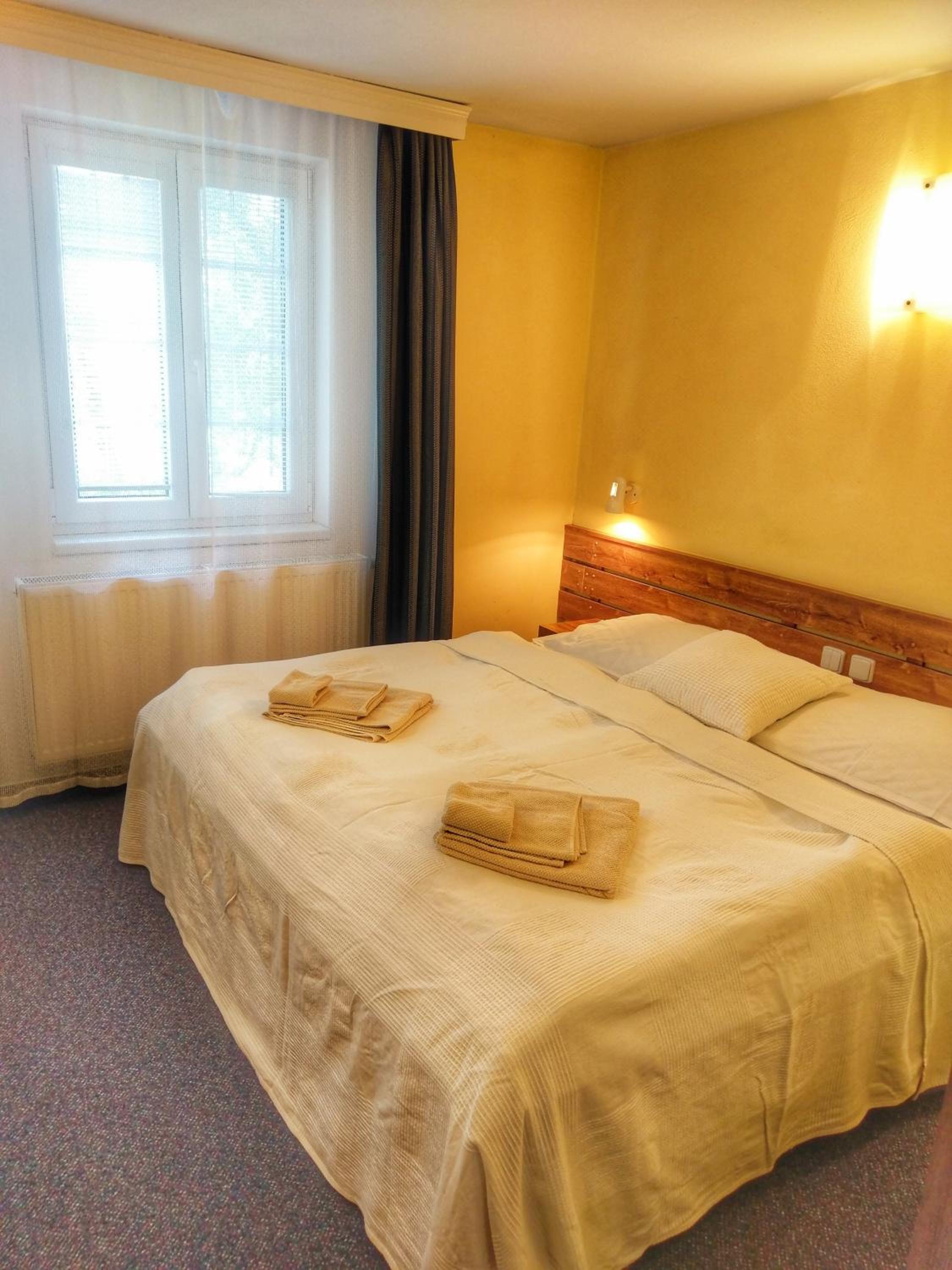 Double or Twin Room photo 2