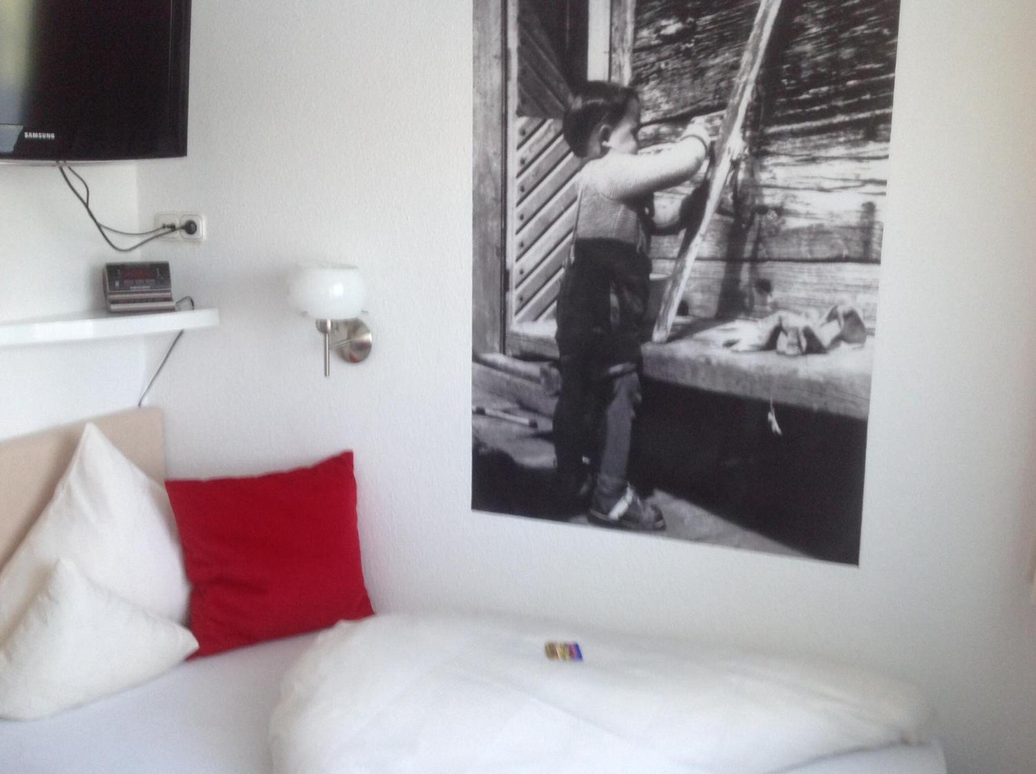 Single Room with Balcony photo 3