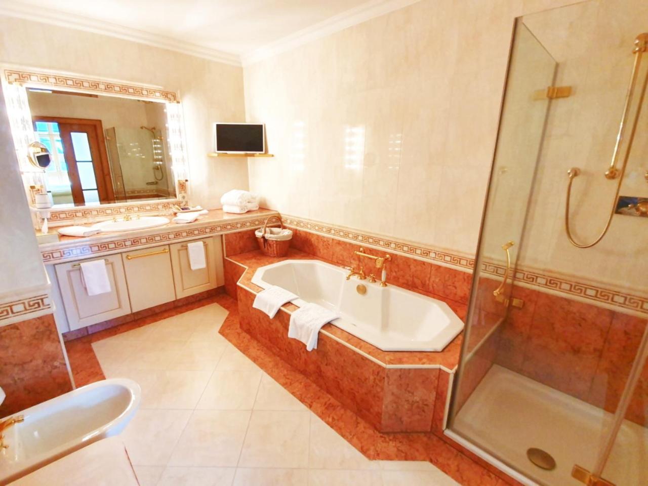 Family Suite photo 2