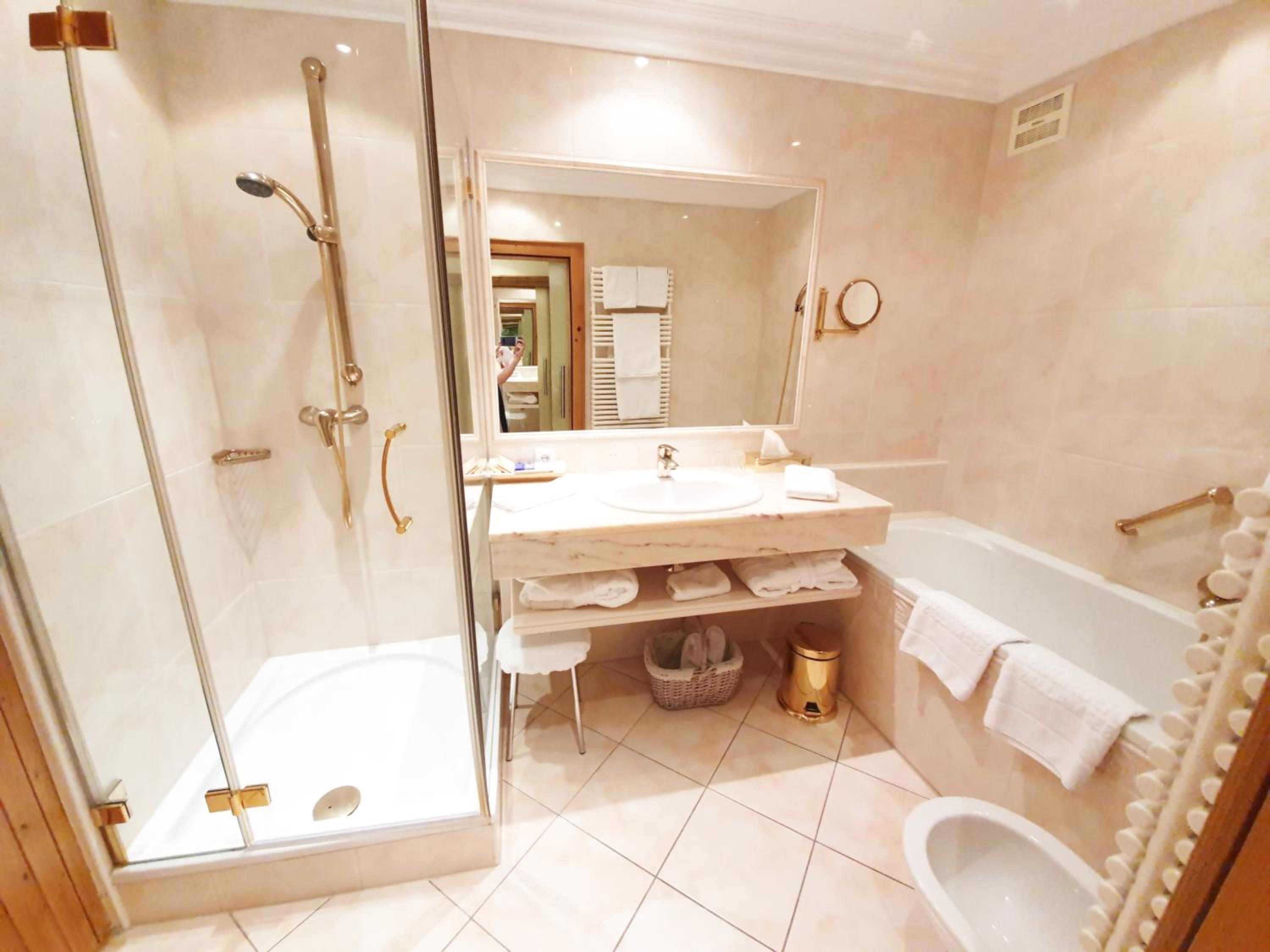 One-Bedroom Suite photo 2