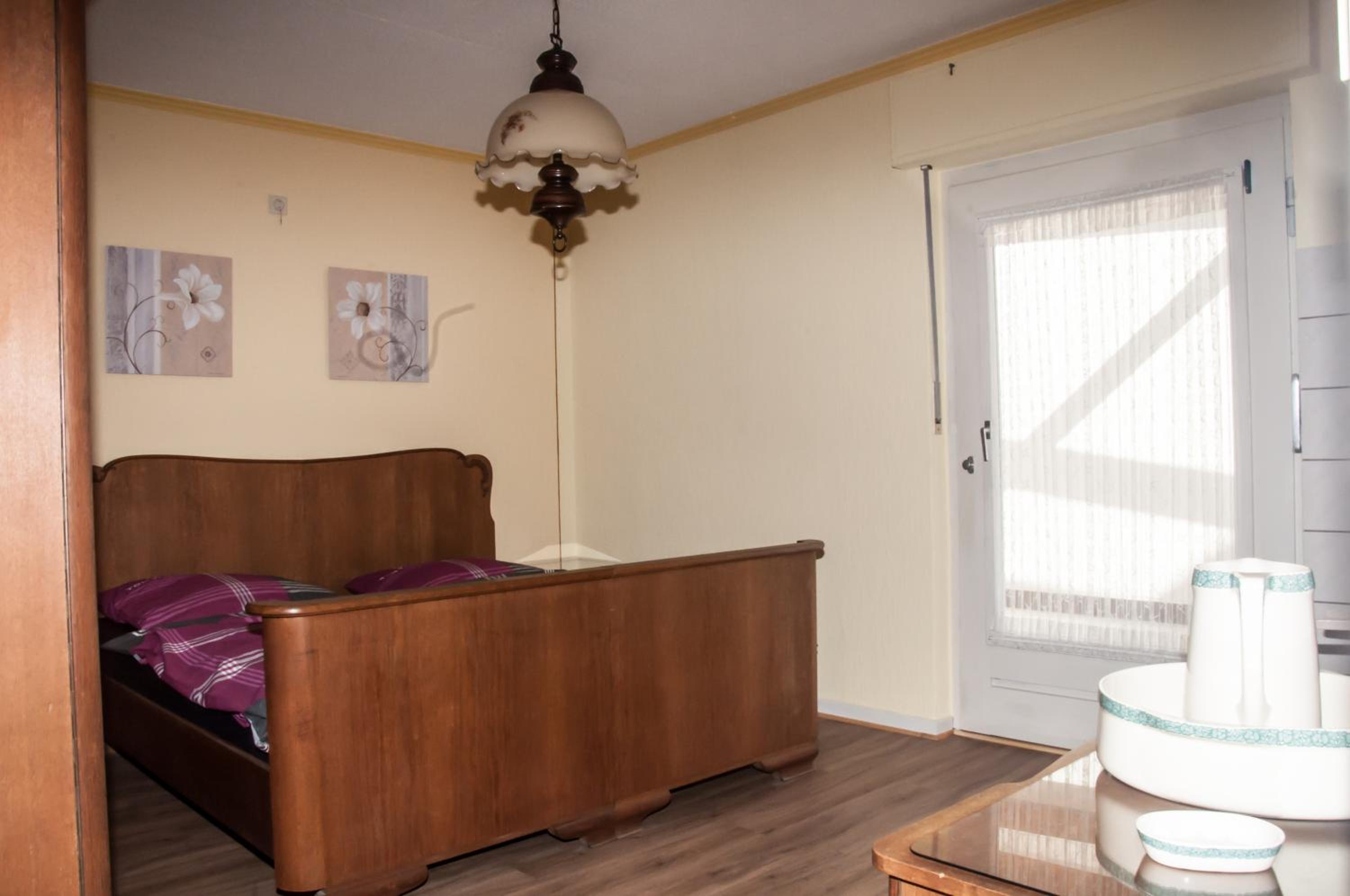 Three-Bedroom House photo 3