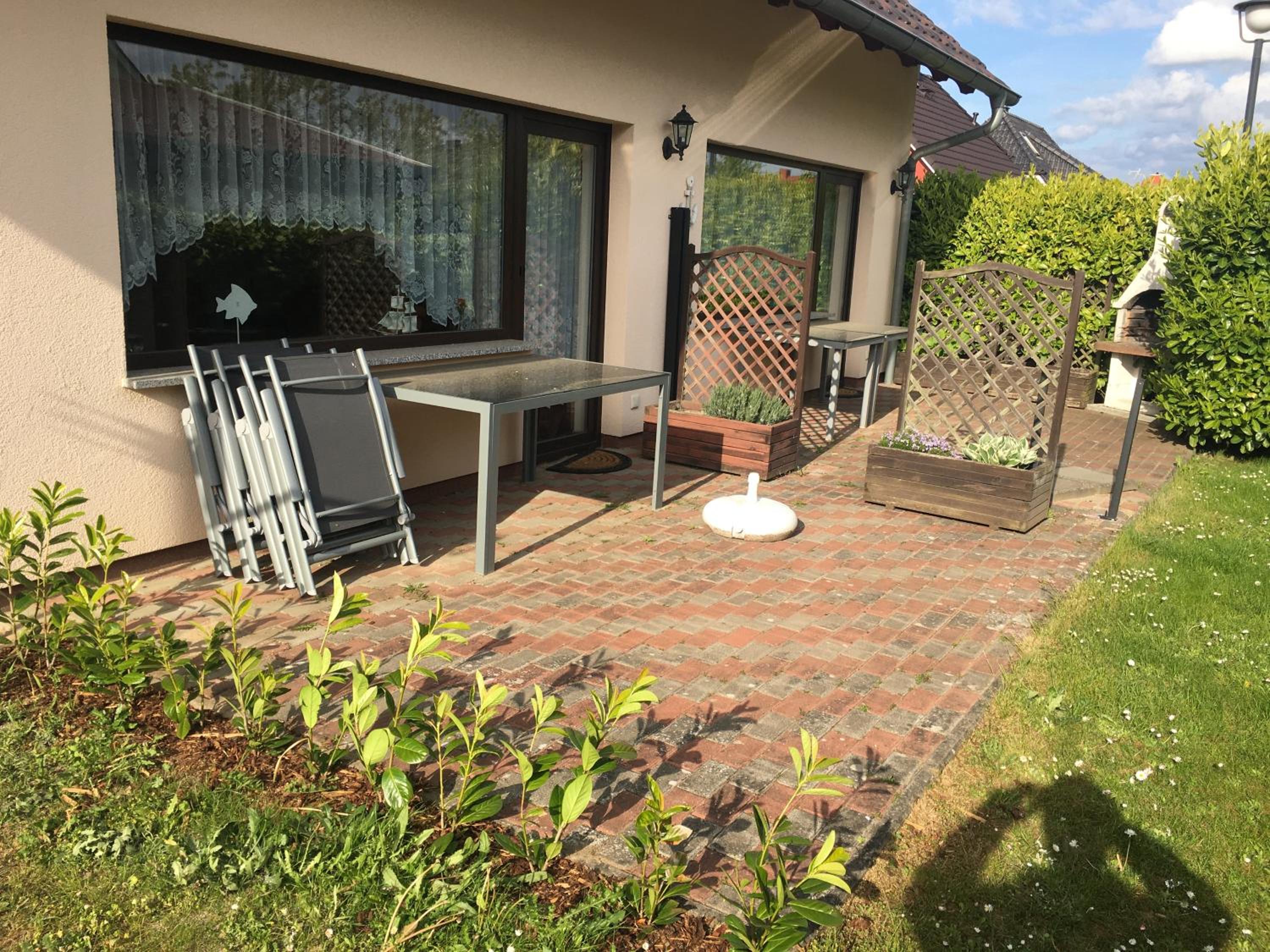 Apartment with Terrace photo 2