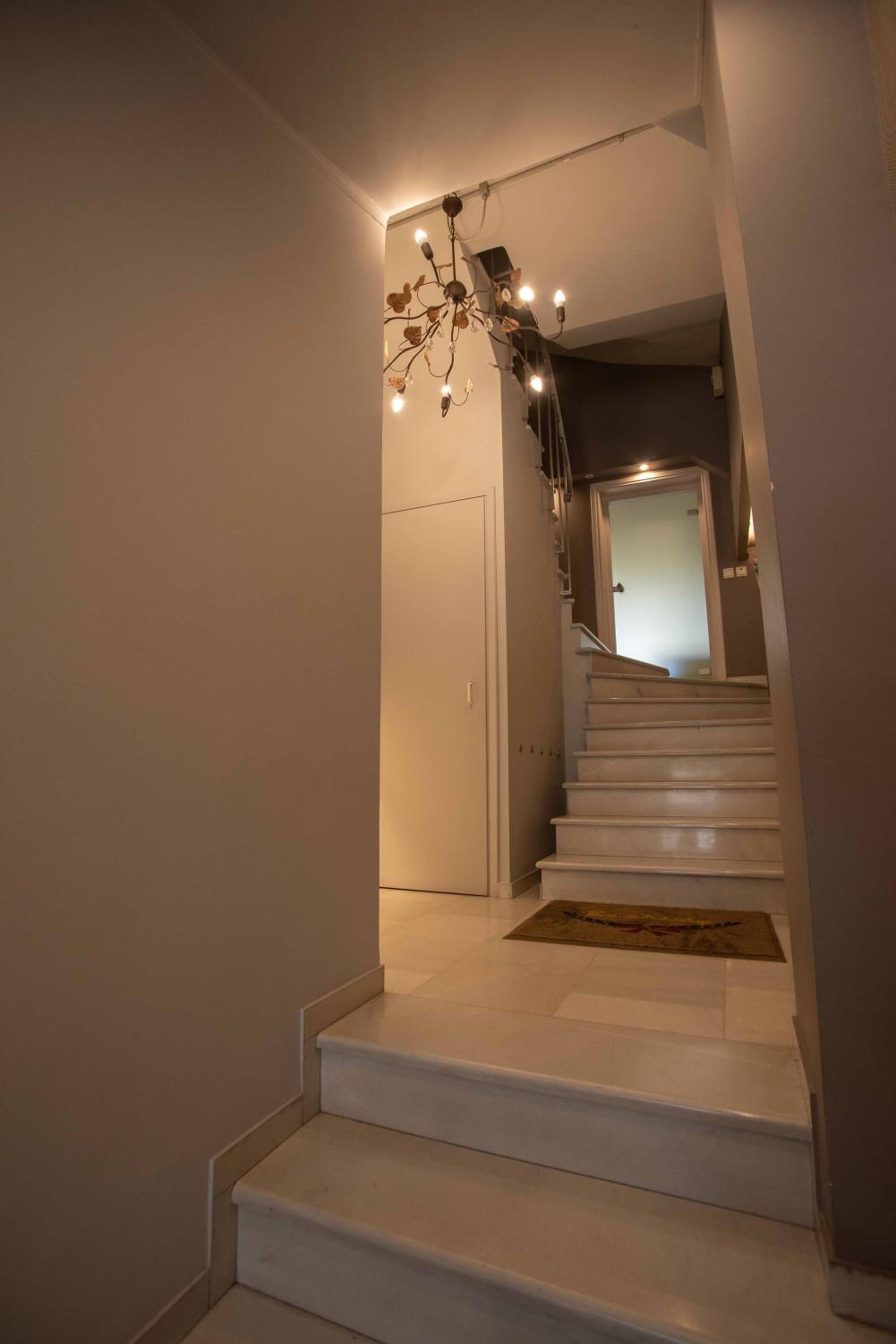 Studio with Balcony - Photo 11