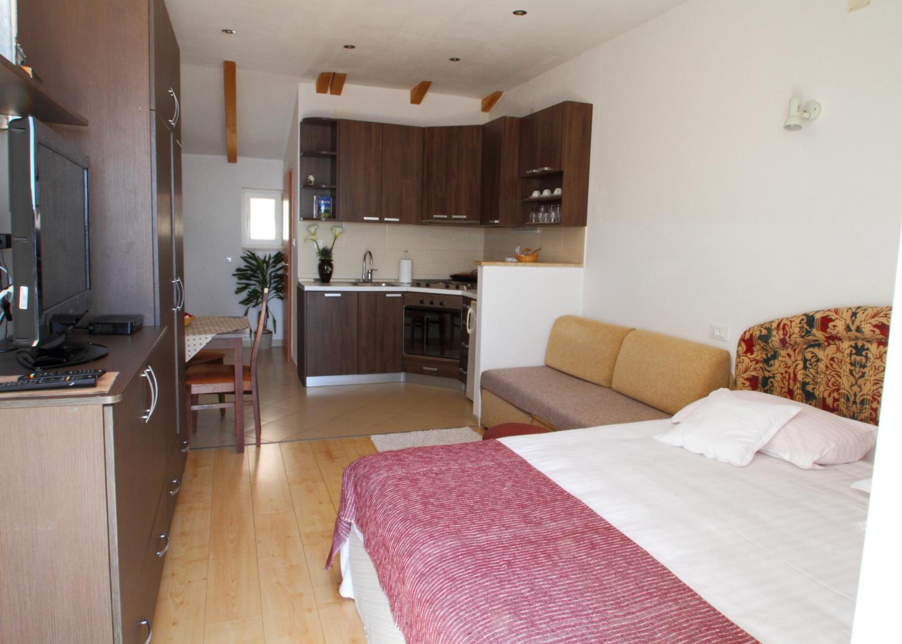 Studio Apartment with Sea View photo 3