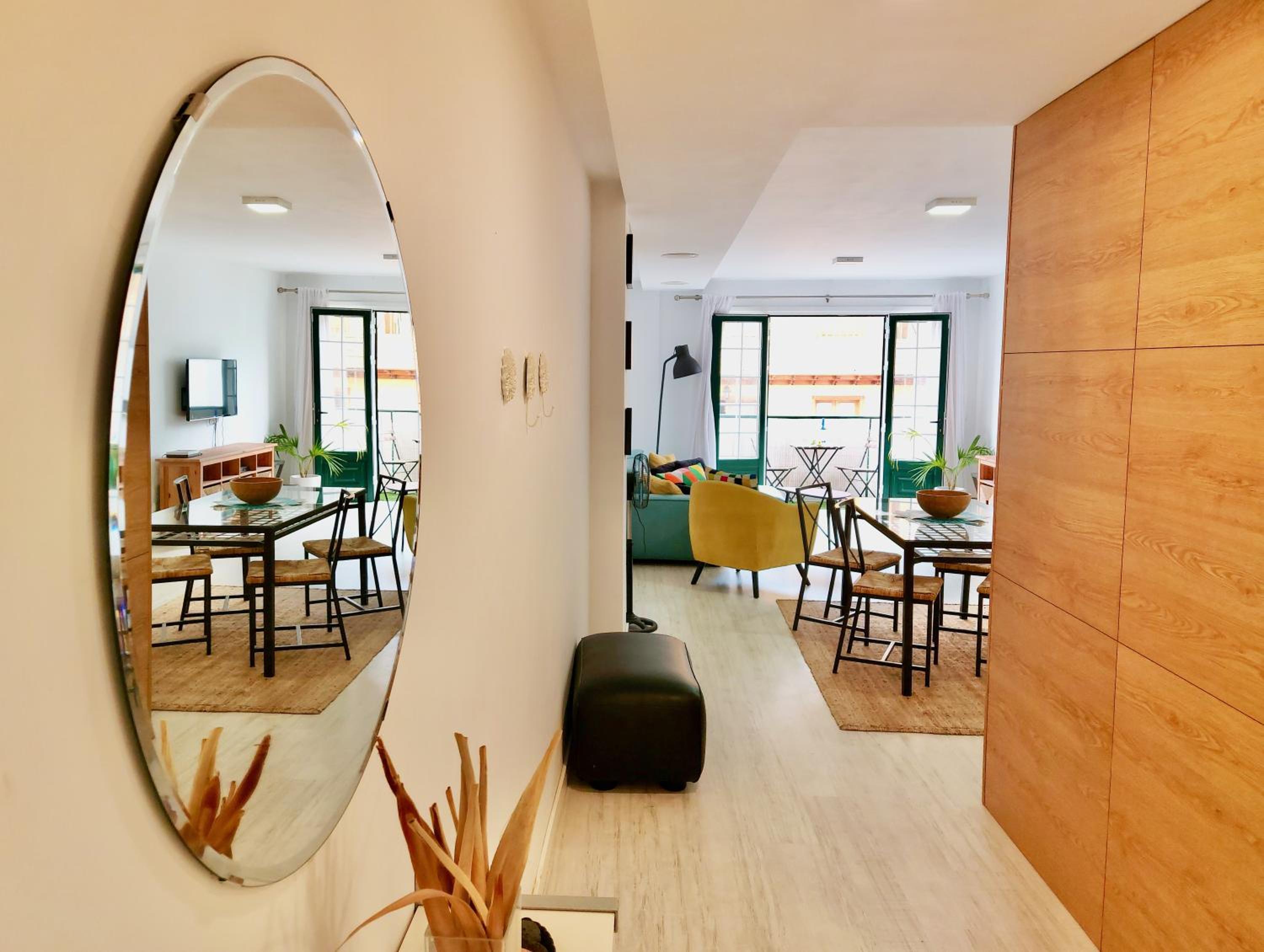 Apartamento con Balcón