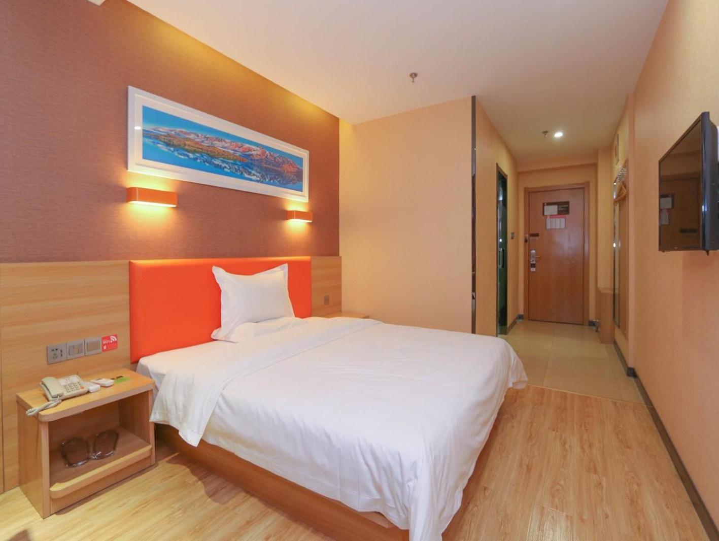 Premium Queen Room photo 1