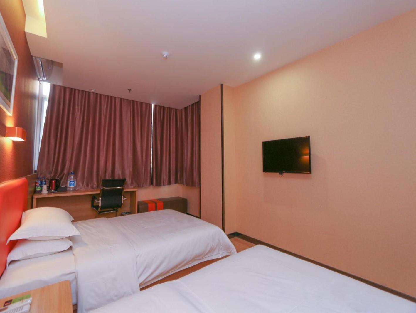 Premium Deluxe Twin Room photo 2