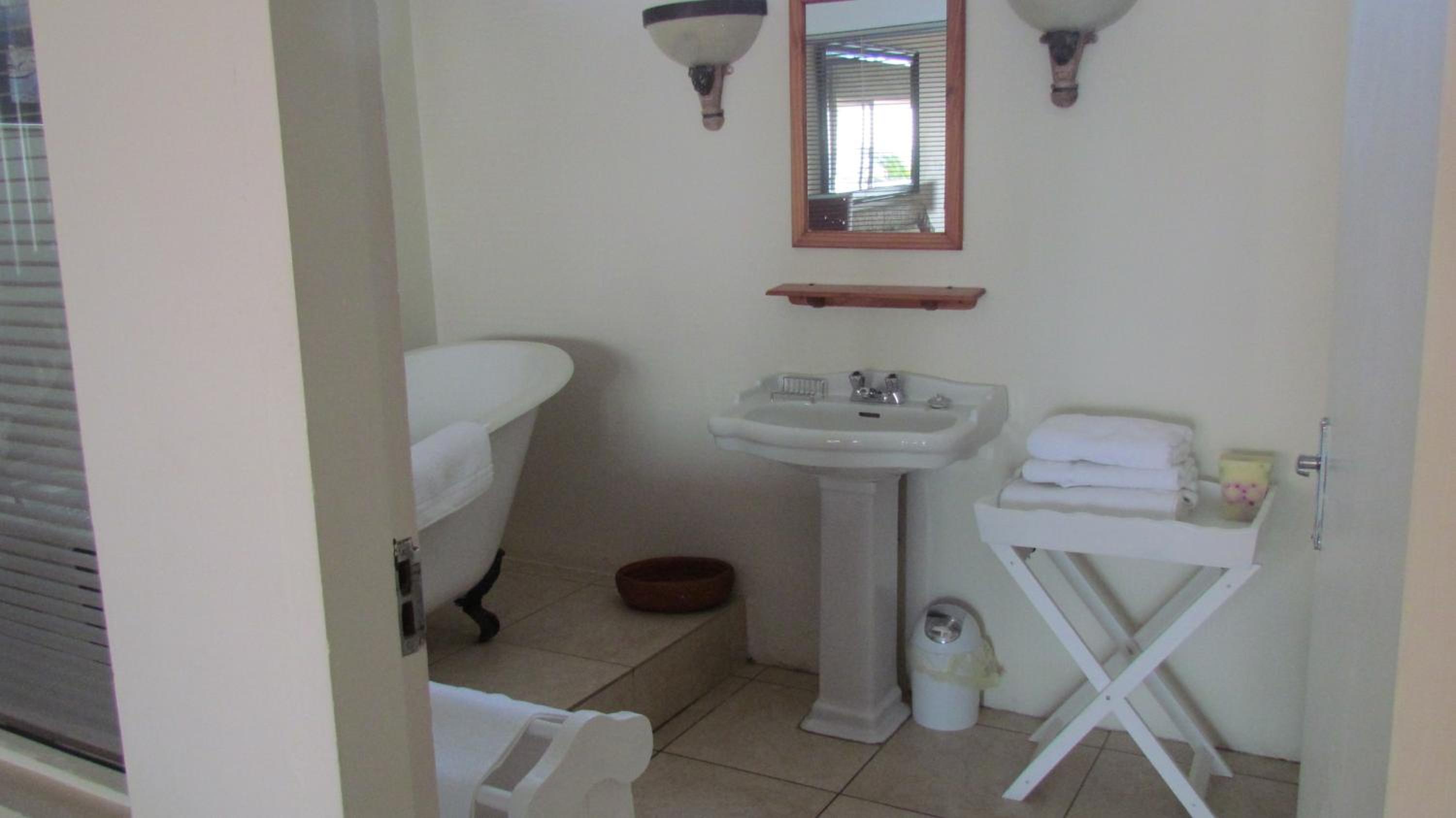 Superior Double or Twin Room with Sea View - Photo 3