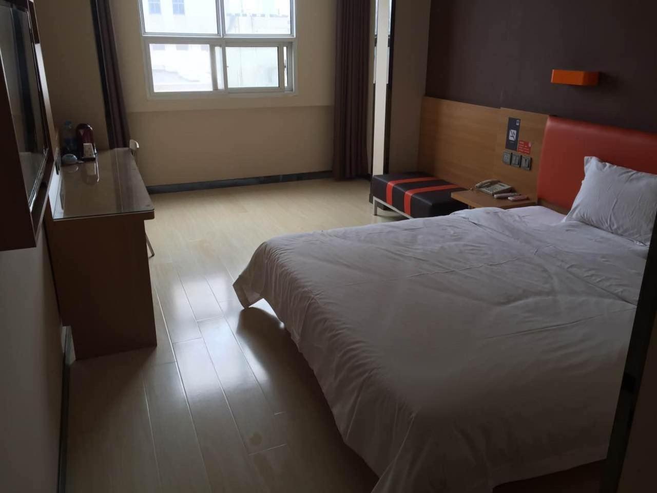 Cozy Double Room with Breakfast photo 1
