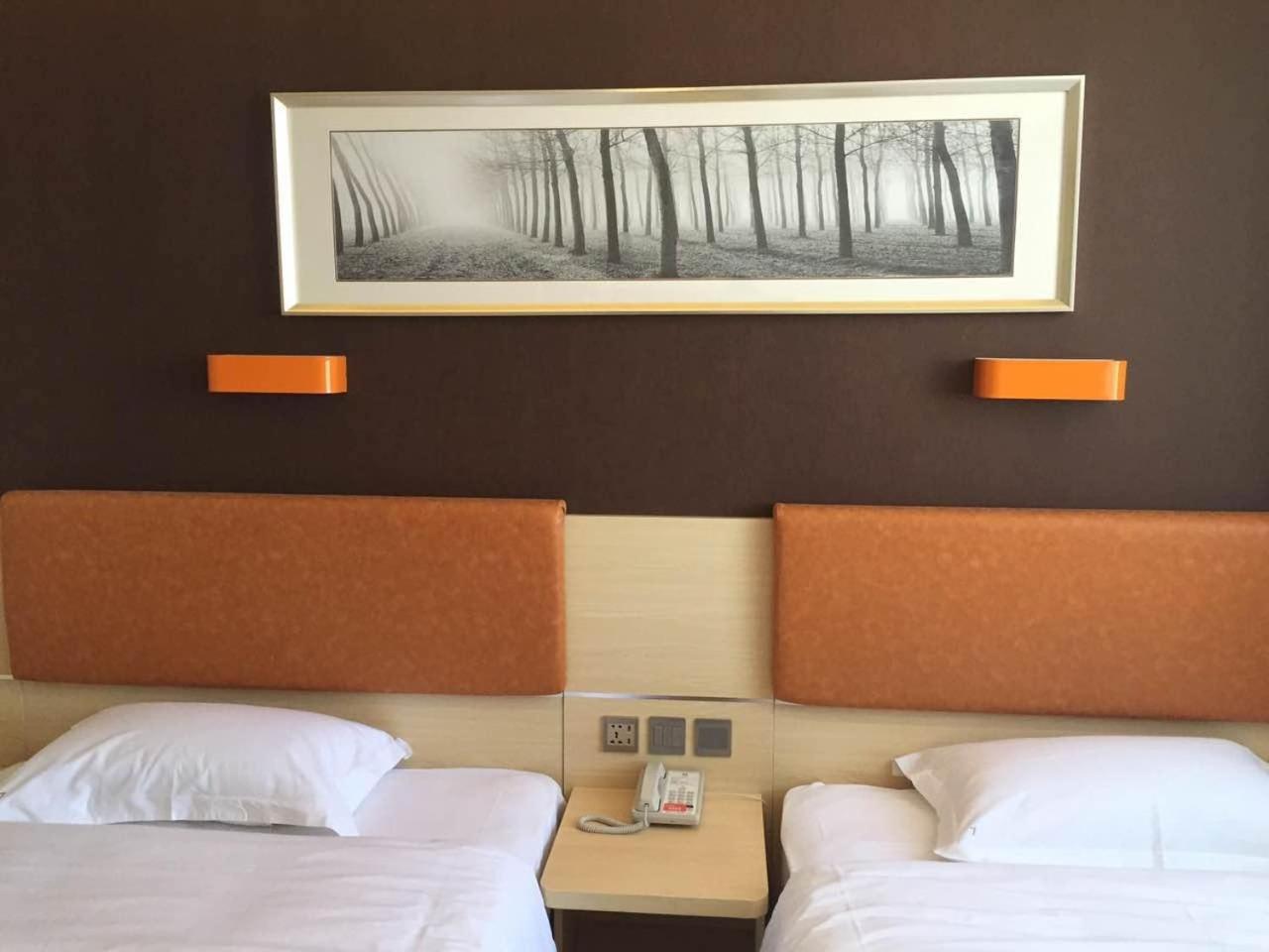 Premium Deluxe Twin Room